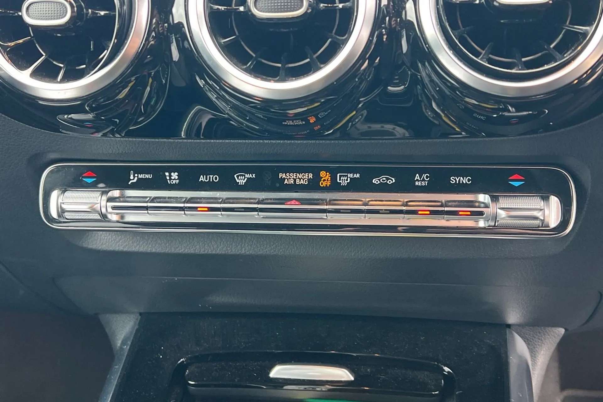 2021 MERCEDES-BENZ GLA 2021 MERCEDES-BENZ GLA