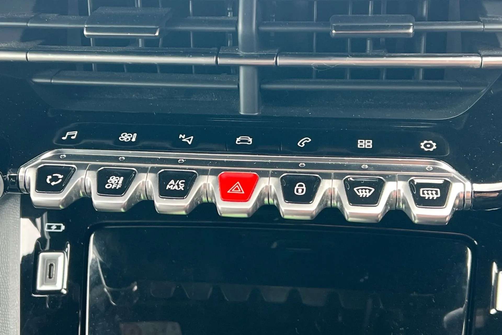 2023 PEUGEOT 208 2023 PEUGEOT 208