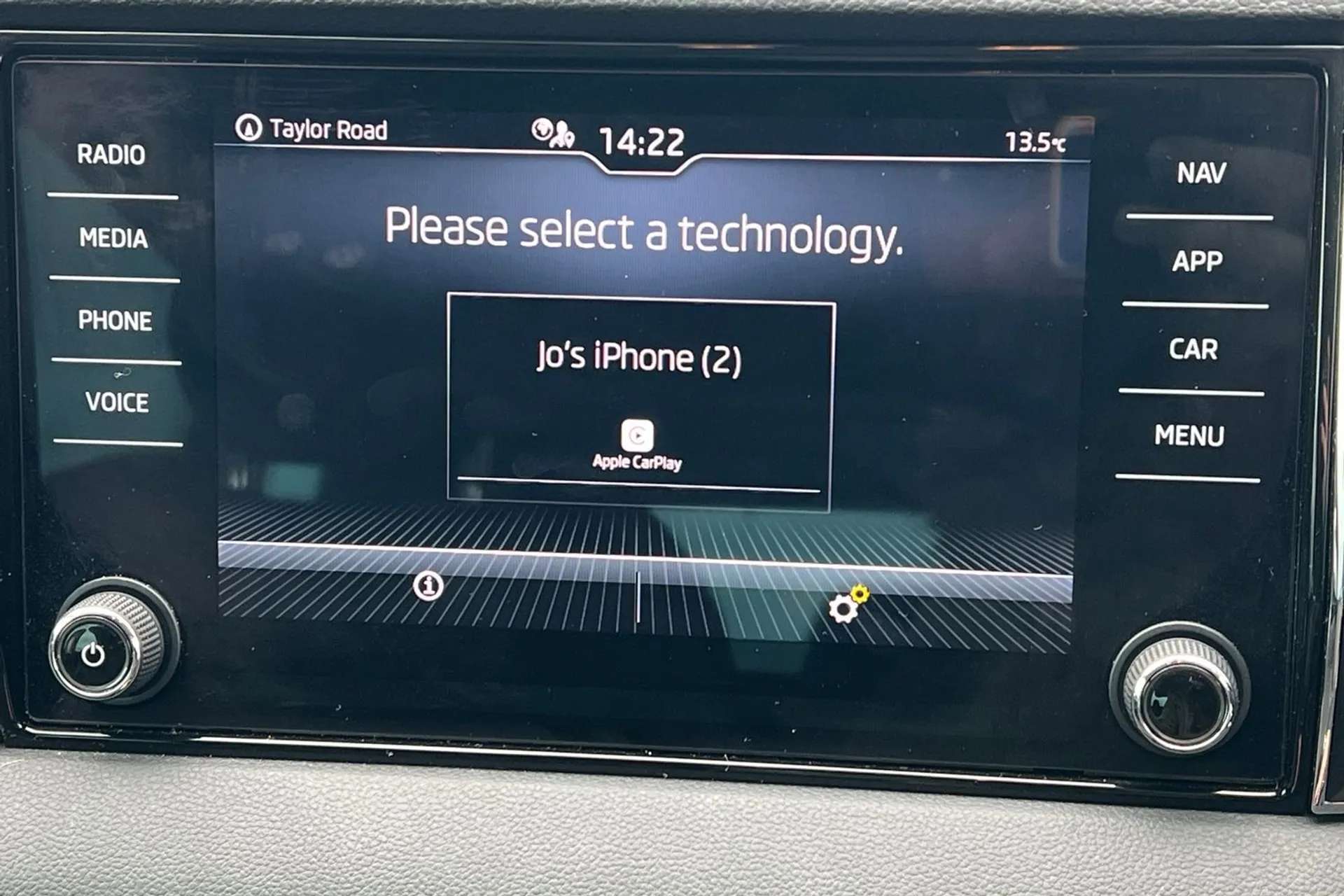 2022 SKODA KAROQ 2022 SKODA KAROQ