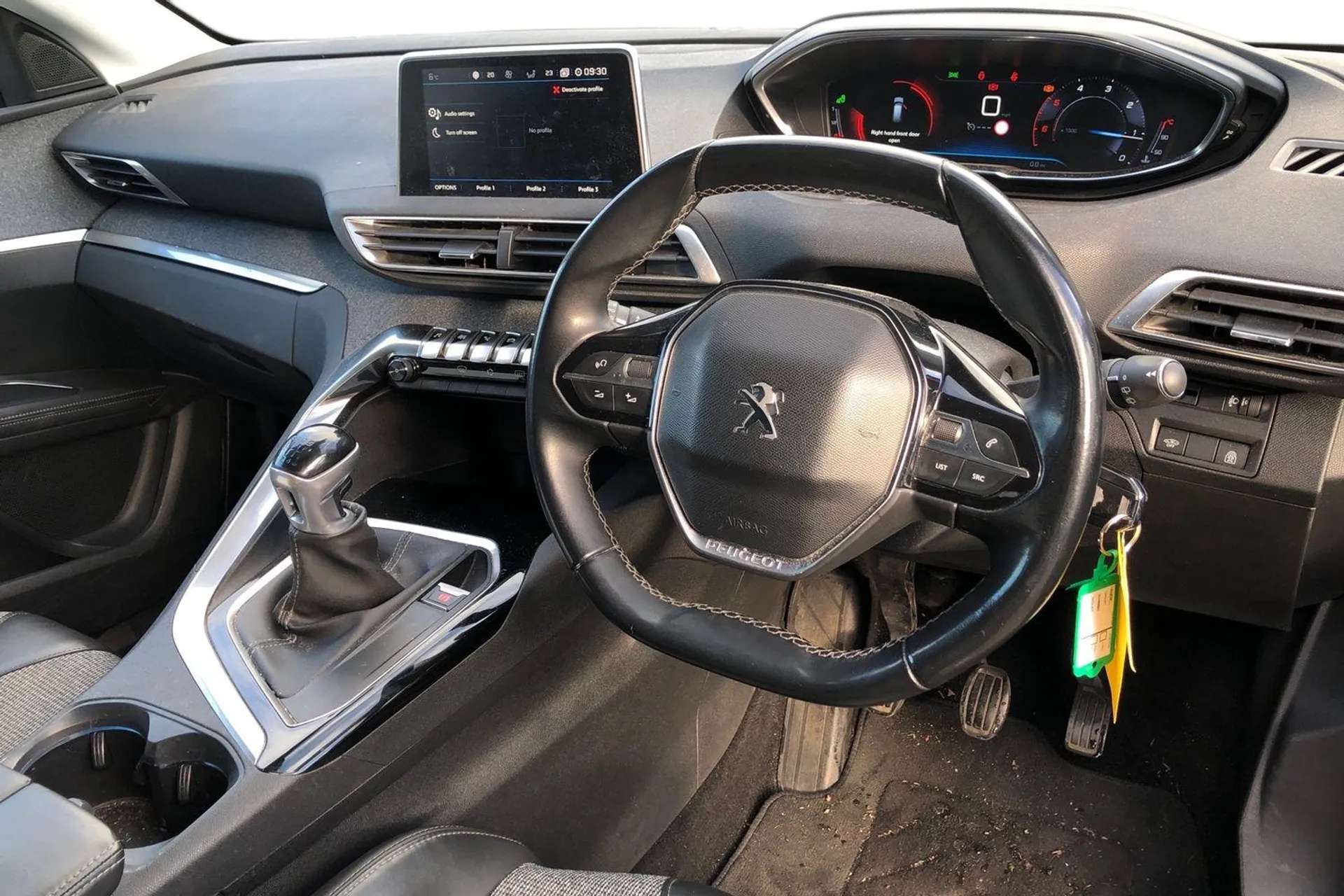 2018 PEUGEOT 5008 2018 PEUGEOT 5008