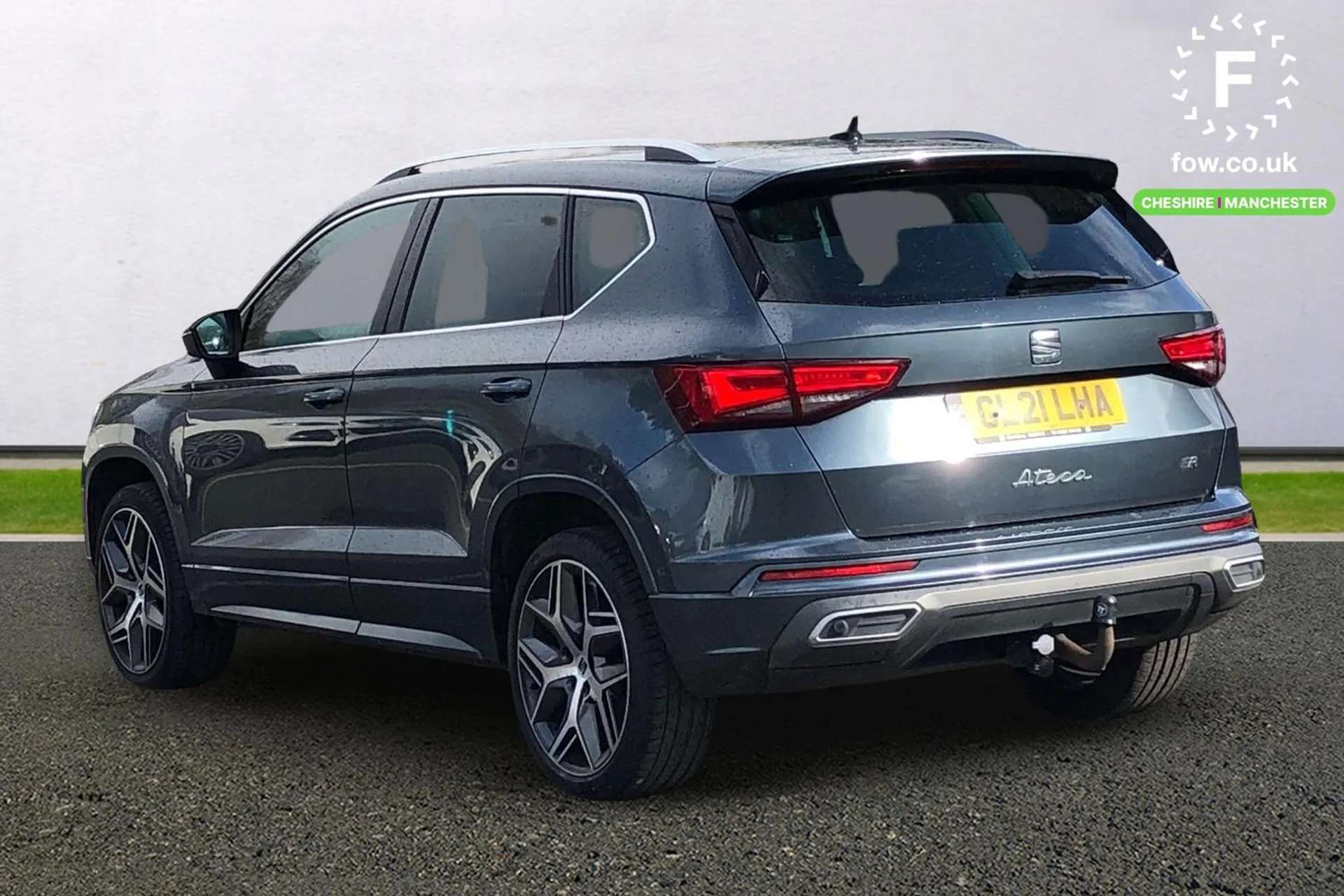 A 2021 SEAT ATECA 2.0 TDI 150 FR Sport 5dr [ Wireless phone charger , Self parking functionality (includes front and rear parking sensors) , Convenience pack , Interior A 2021 SEAT ATECA 2.0 TDI 150 FR Sport 5dr [ Wireless phone charger , Self parking functionality (includes front and rear parking sensors) , Convenience pack , Interior