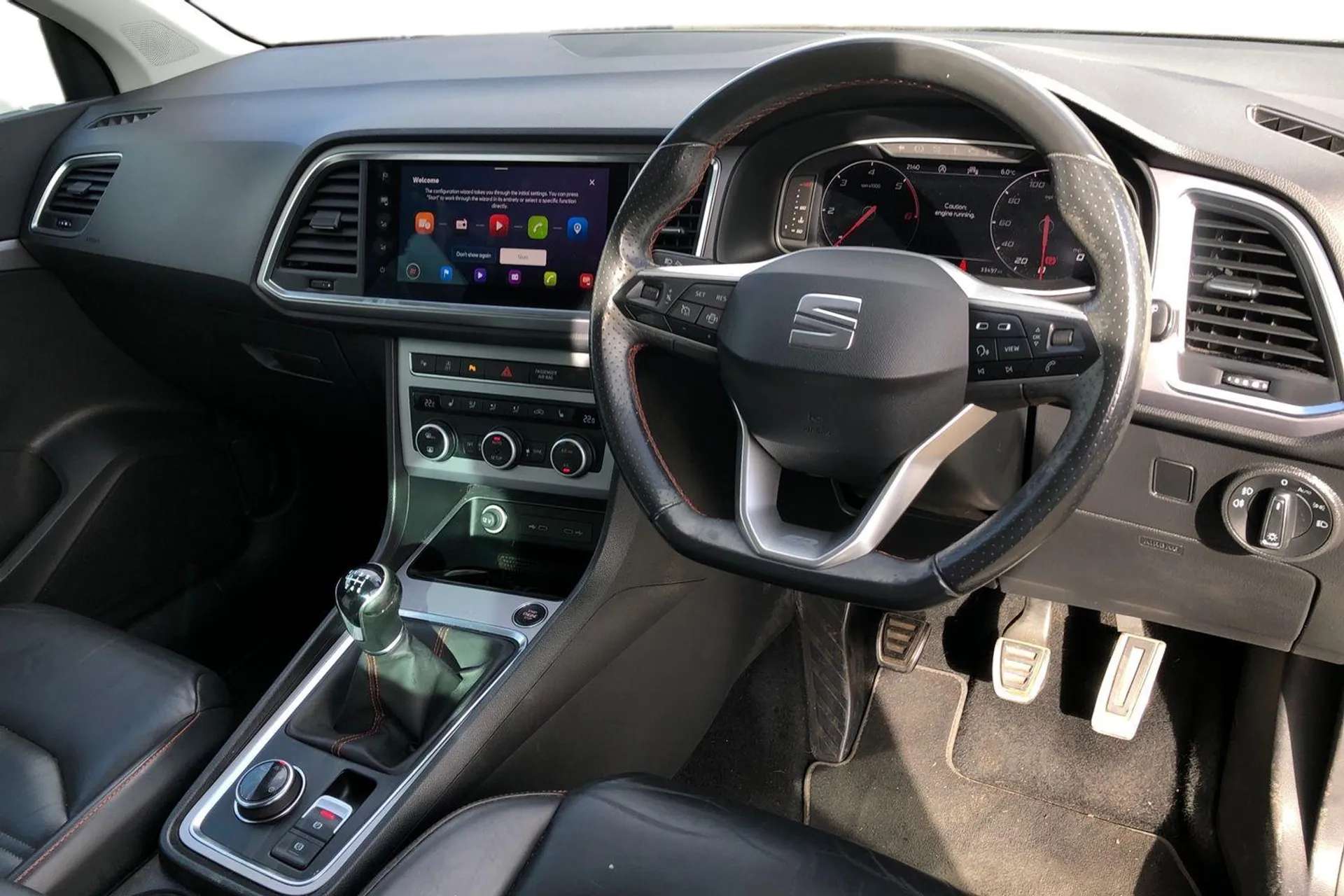 A 2021 SEAT ATECA 2.0 TDI 150 FR Sport 5dr [ Wireless phone charger , Self parking functionality (includes front and rear parking sensors) , Convenience pack , Interior A 2021 SEAT ATECA 2.0 TDI 150 FR Sport 5dr [ Wireless phone charger , Self parking functionality (includes front and rear parking sensors) , Convenience pack , Interior