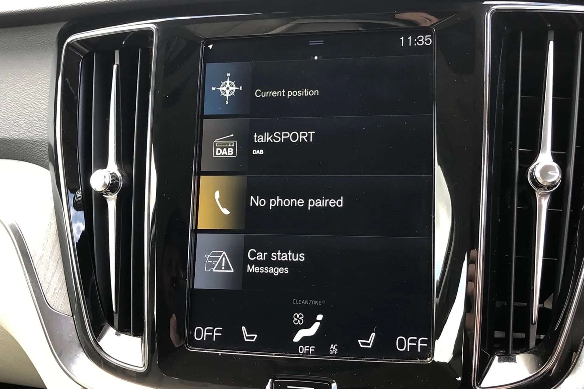 2019 VOLVO V60 2019 VOLVO V60