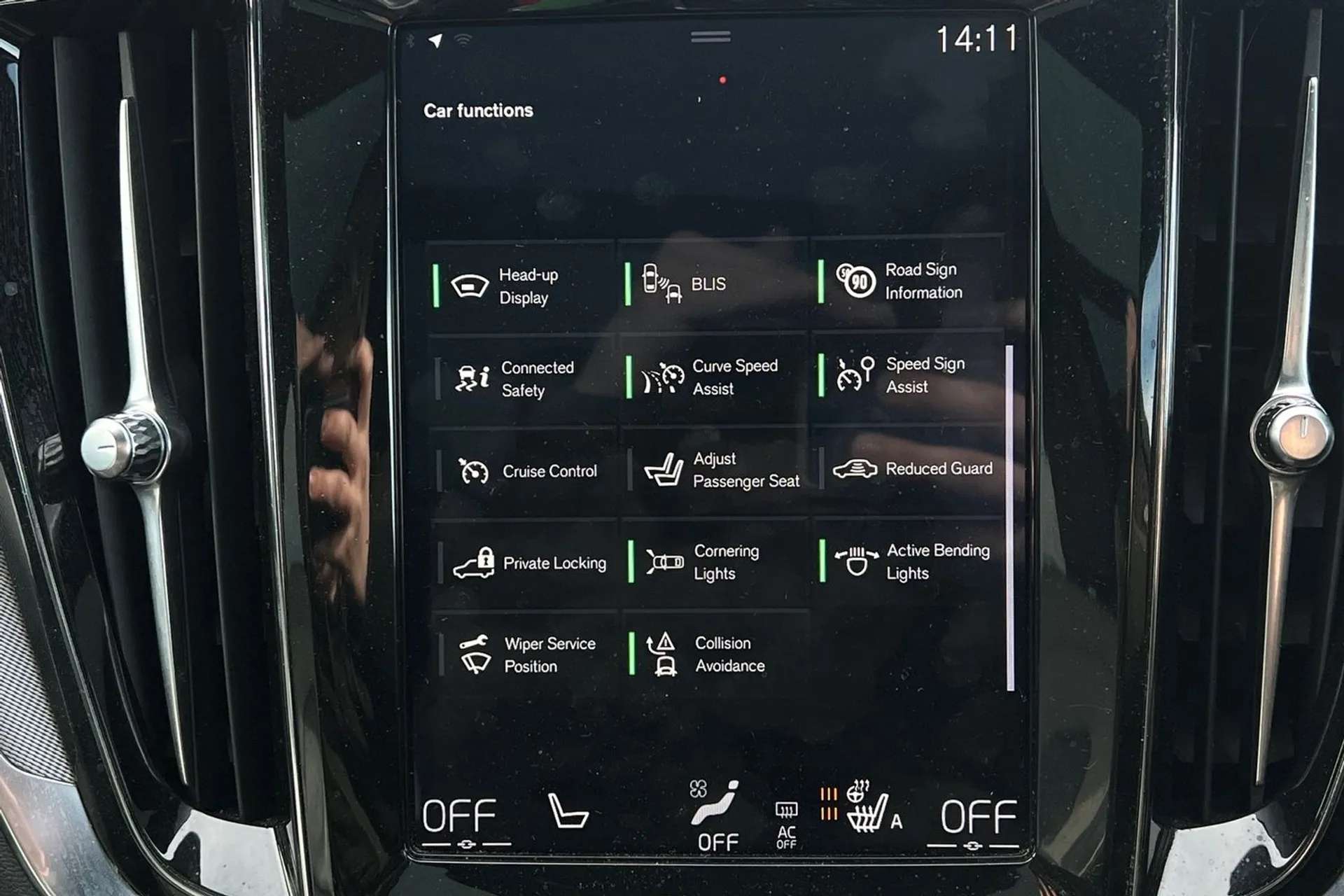 2020 VOLVO V60 2020 VOLVO V60