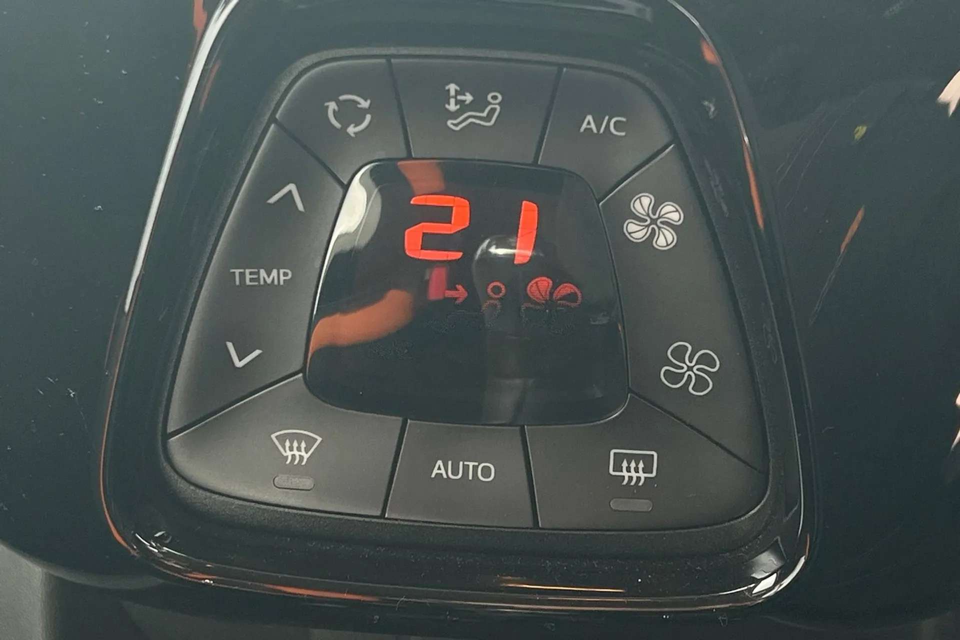 2019 TOYOTA AYGO 2019 TOYOTA AYGO