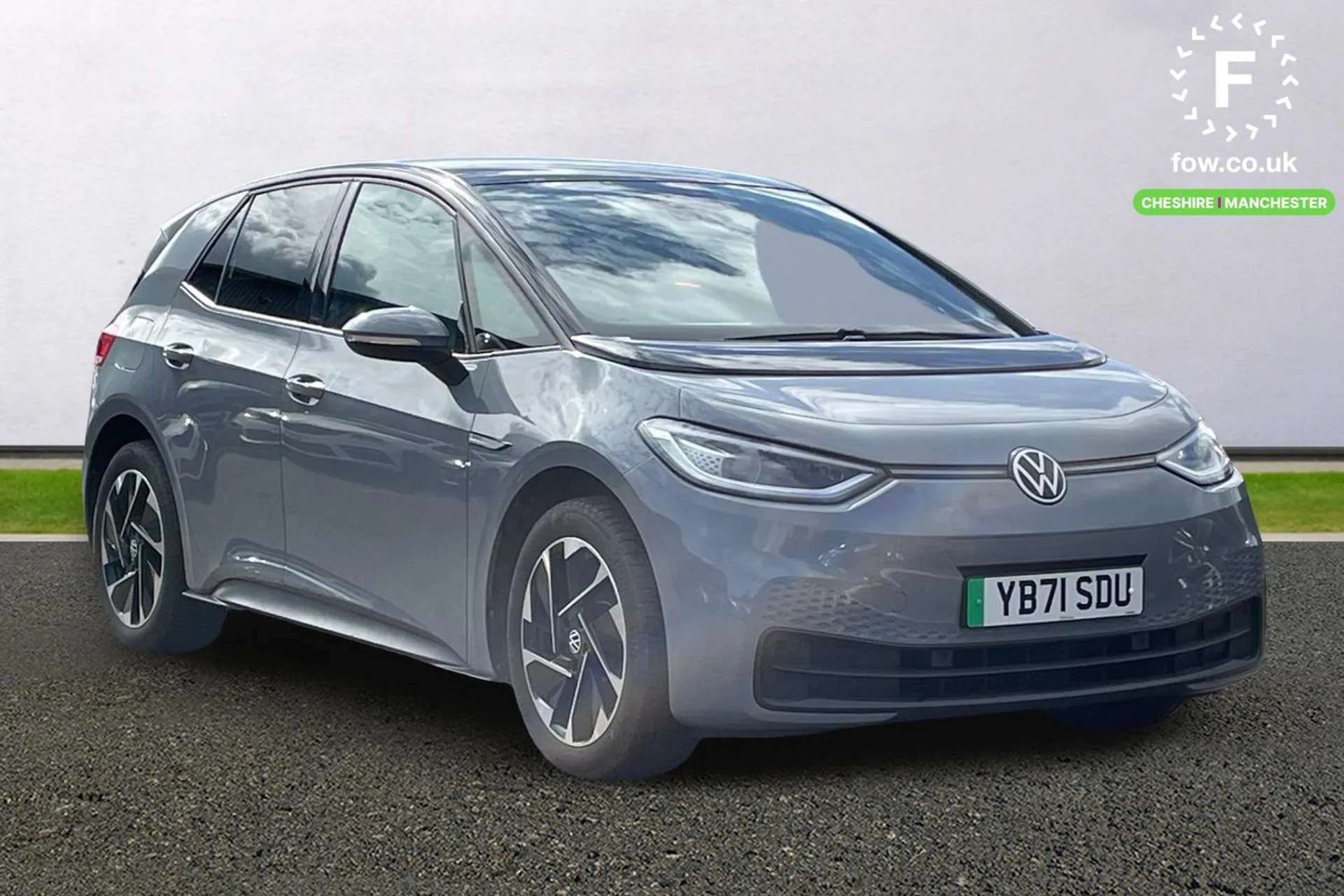 A 2022 VOLKSWAGEN ID.3 150kW Family Pro Performance 58kWh 5dr Auto [ Comfort plus pack , Front and rear parking sensors , Remote tailgate unlocking , 18" East Derry alloys , A 2022 VOLKSWAGEN ID.3 150kW Family Pro Performance 58kWh 5dr Auto [ Comfort plus pack , Front and rear parking sensors , Remote tailgate unlocking , 18" East Derry alloys ,