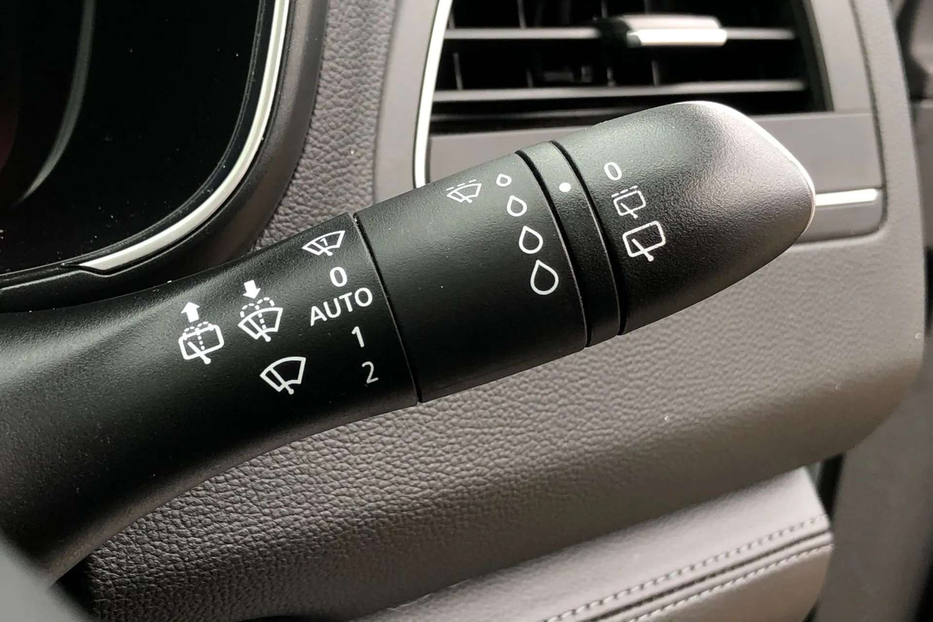 2018 RENAULT KOLEOS 2018 RENAULT KOLEOS