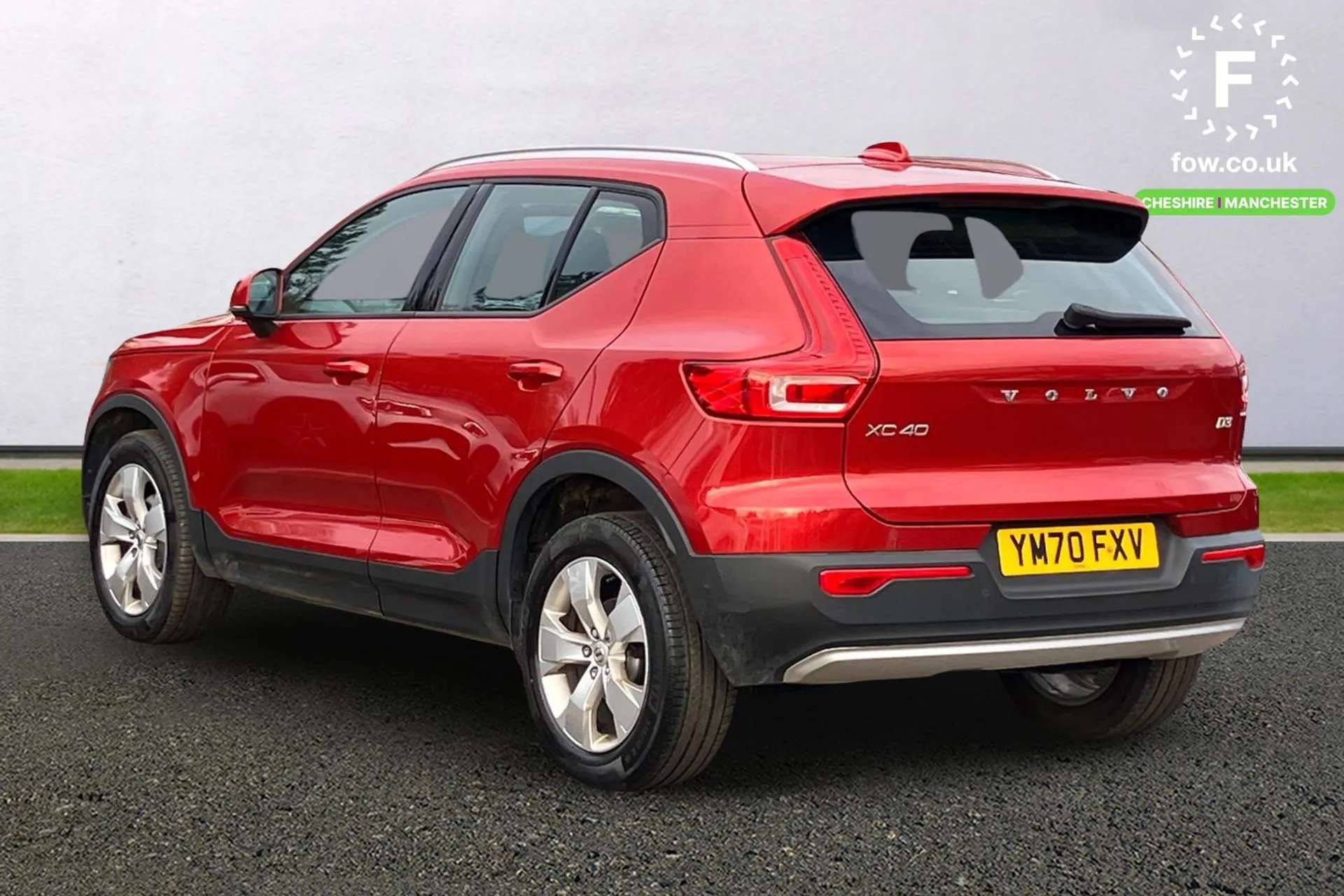 2020 VOLVO XC40 2020 VOLVO XC40