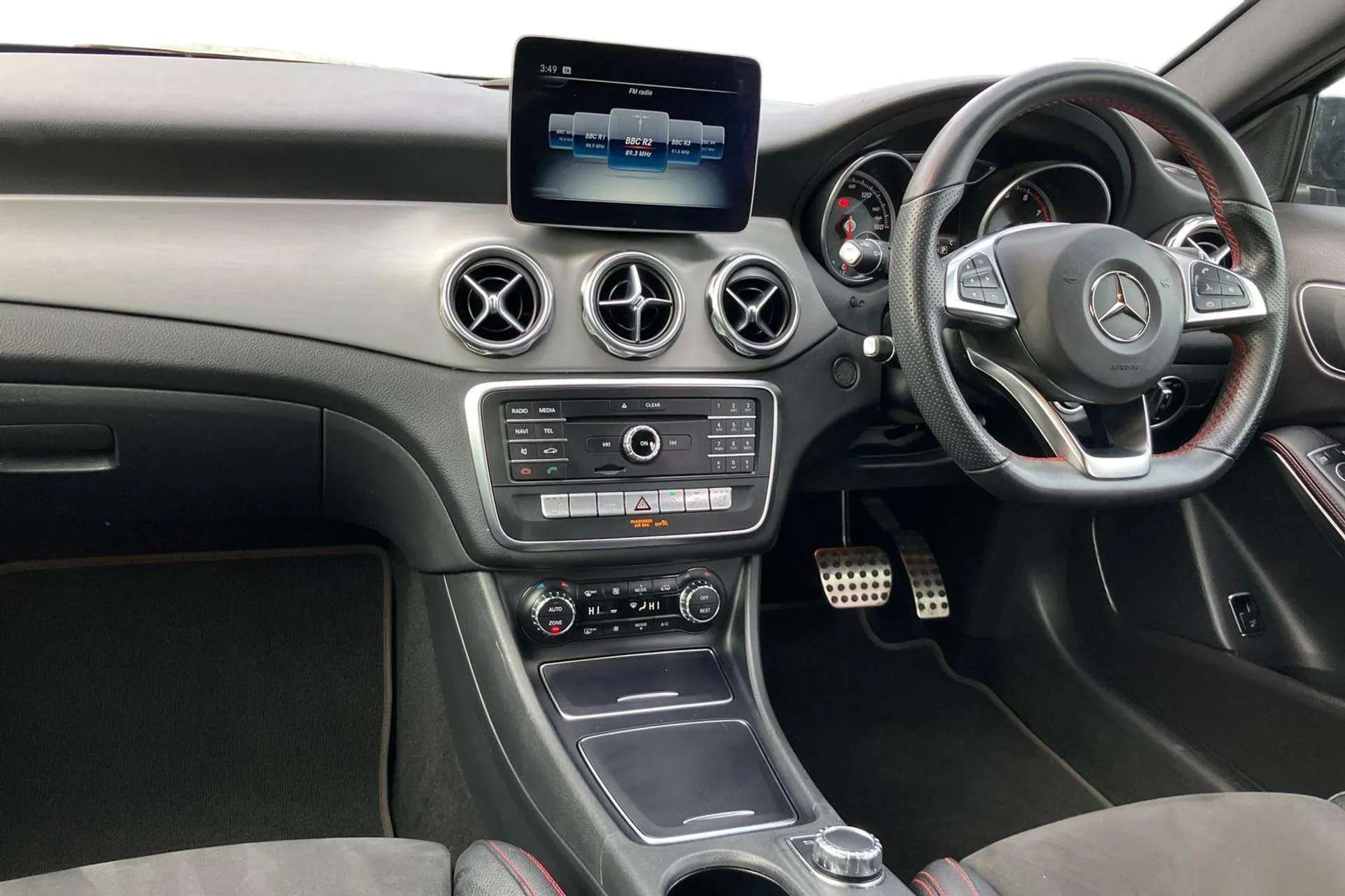 A 2019 MERCEDES-BENZ GLA GLA 200 AMG Line Edition 5dr Auto [8" media display touchpad, Easy-pack tailgate - Powered opening/closing automatically, Comfort seat pack - GLA Clas A 2019 MERCEDES-BENZ GLA GLA 200 AMG Line Edition 5dr Auto [8" media display touchpad, Easy-pack tailgate - Powered opening/closing automatically, Comfort seat pack - GLA Clas