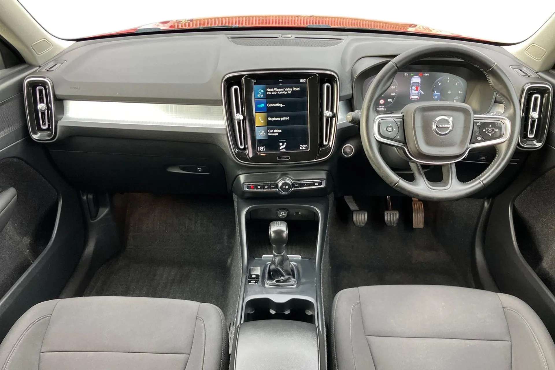 2020 VOLVO XC40 2020 VOLVO XC40