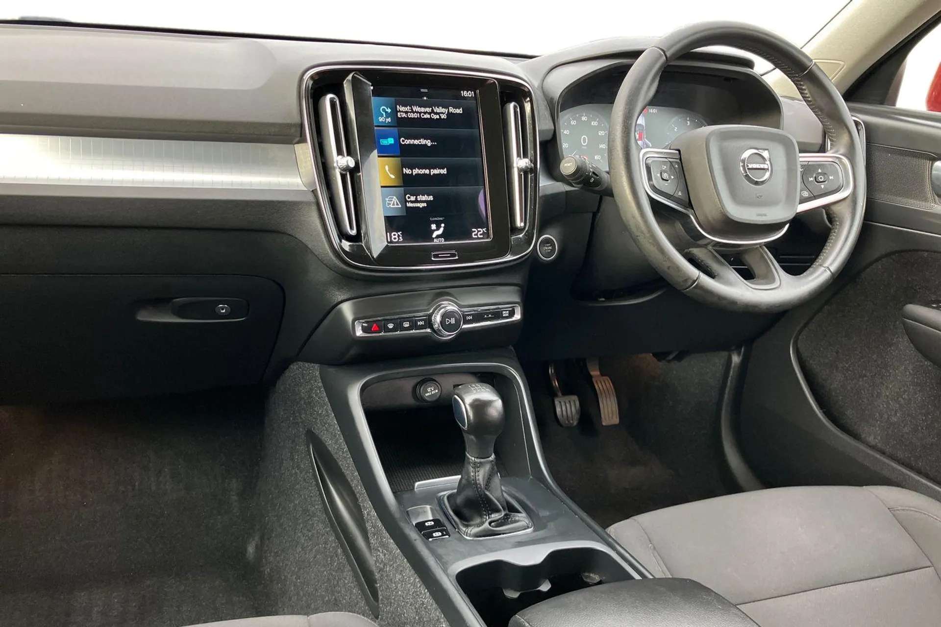 2020 VOLVO XC40 2020 VOLVO XC40