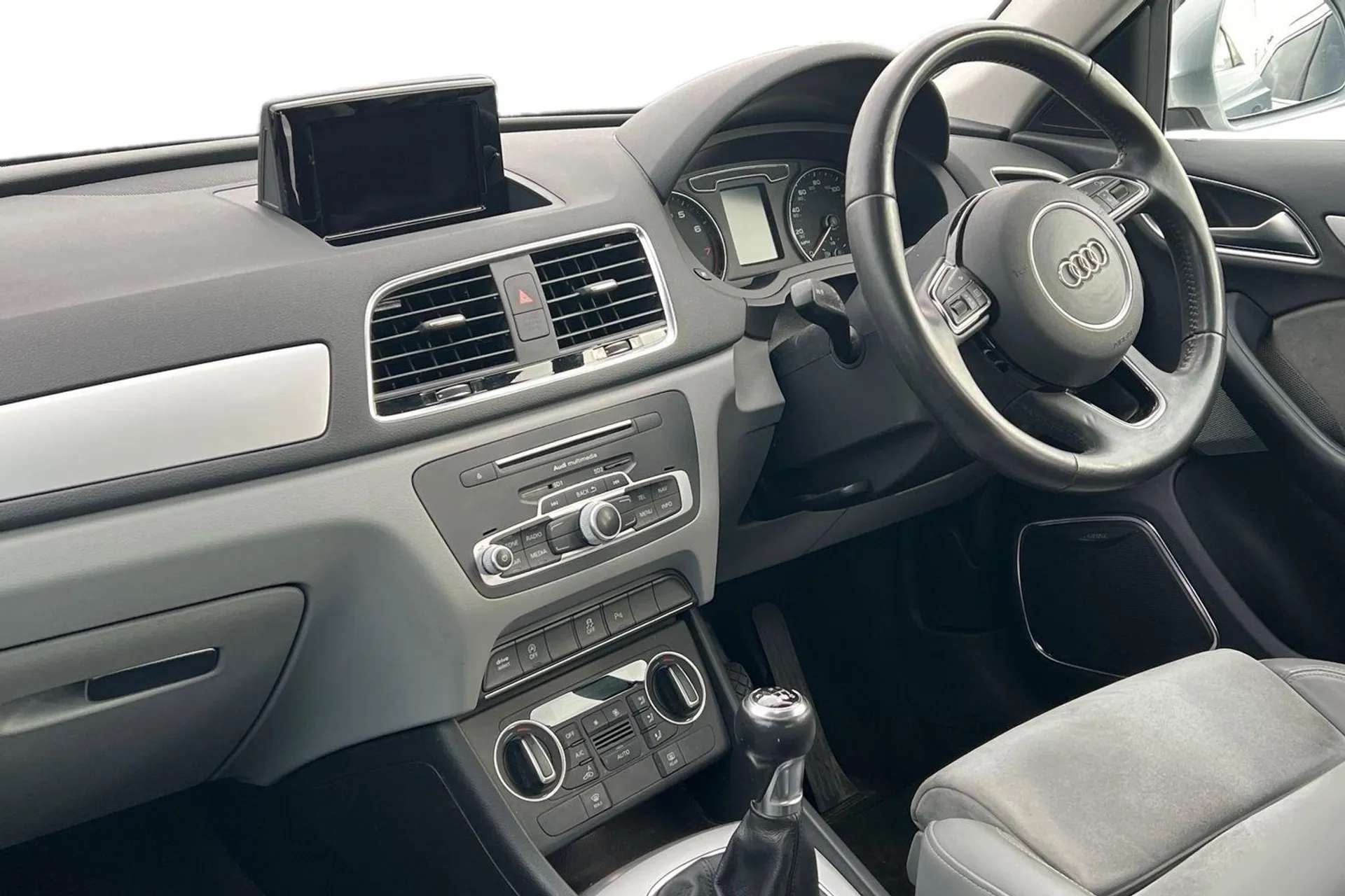 2016 AUDI Q3 2016 AUDI Q3