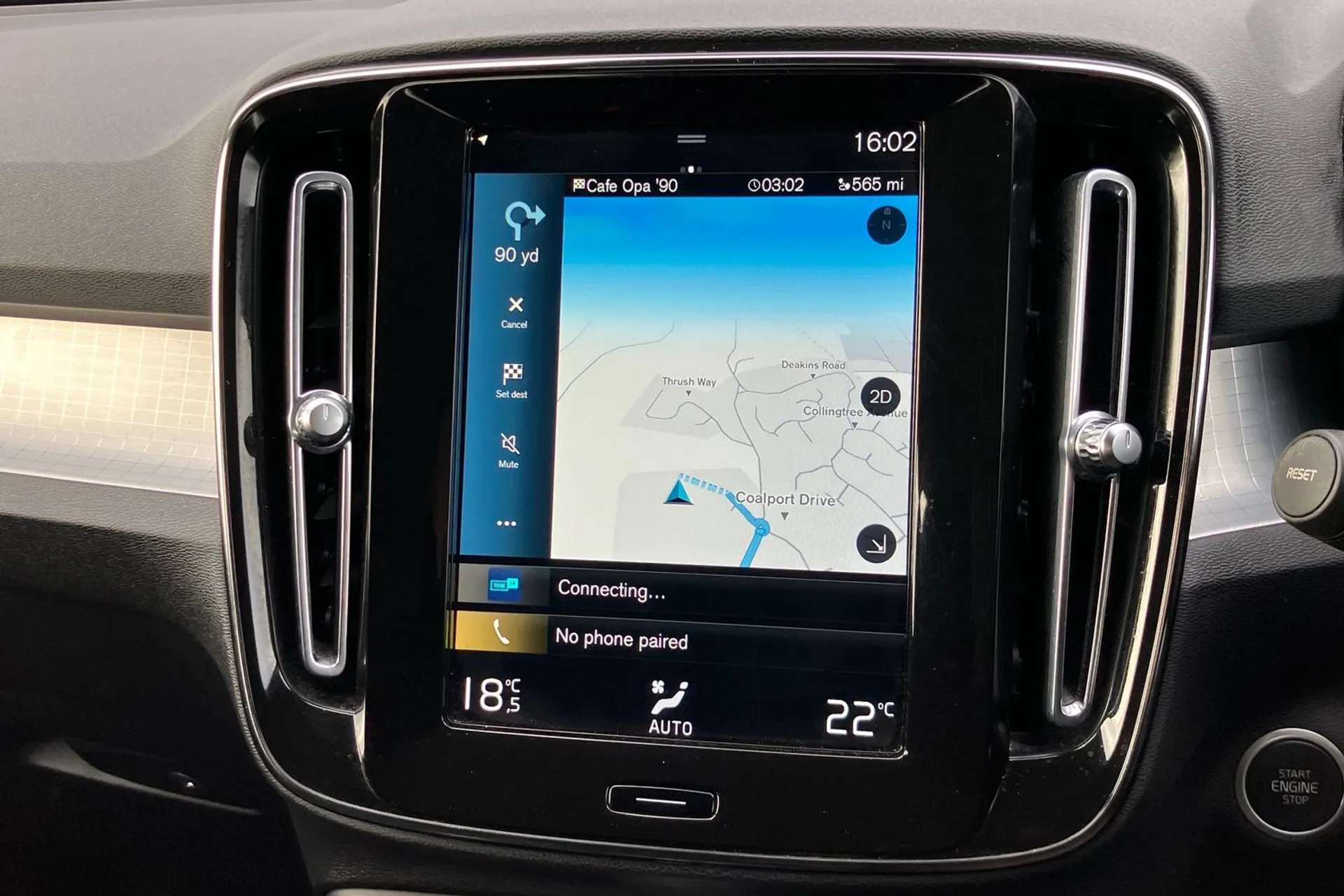 2020 VOLVO XC40 2020 VOLVO XC40