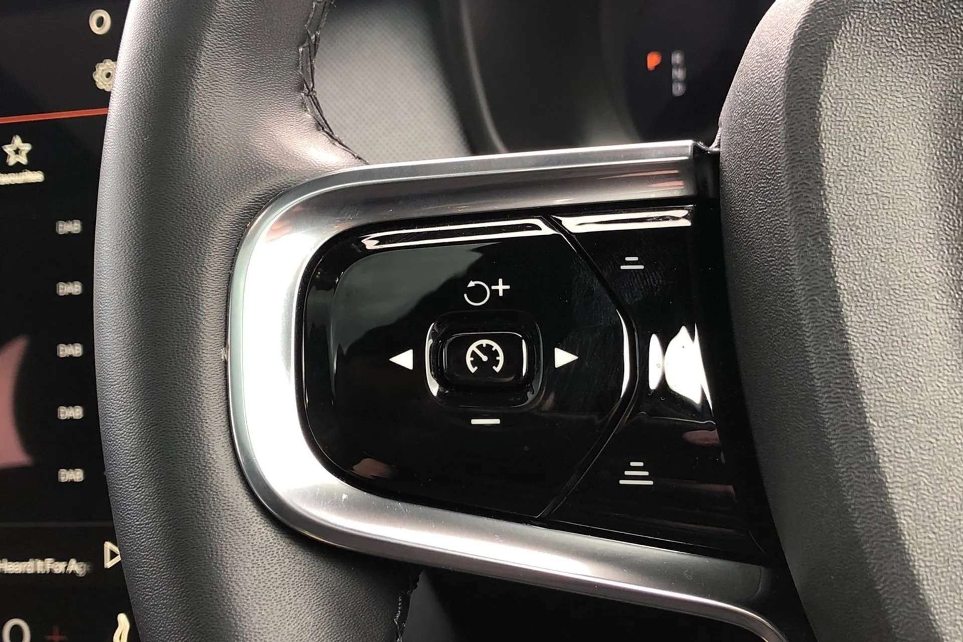 2023 POLESTAR 2 2023 POLESTAR 2