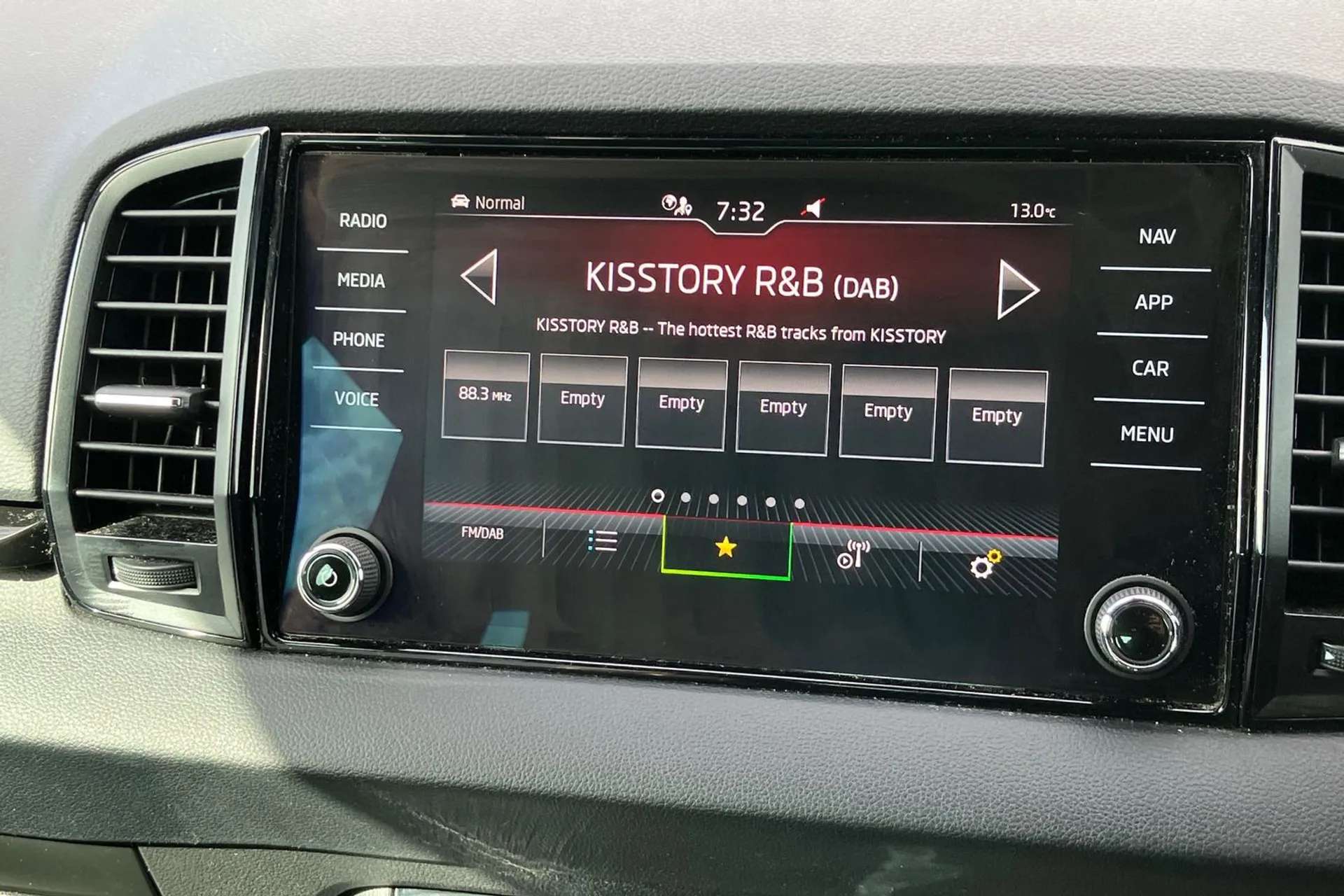 2021 SKODA KAROQ 2021 SKODA KAROQ