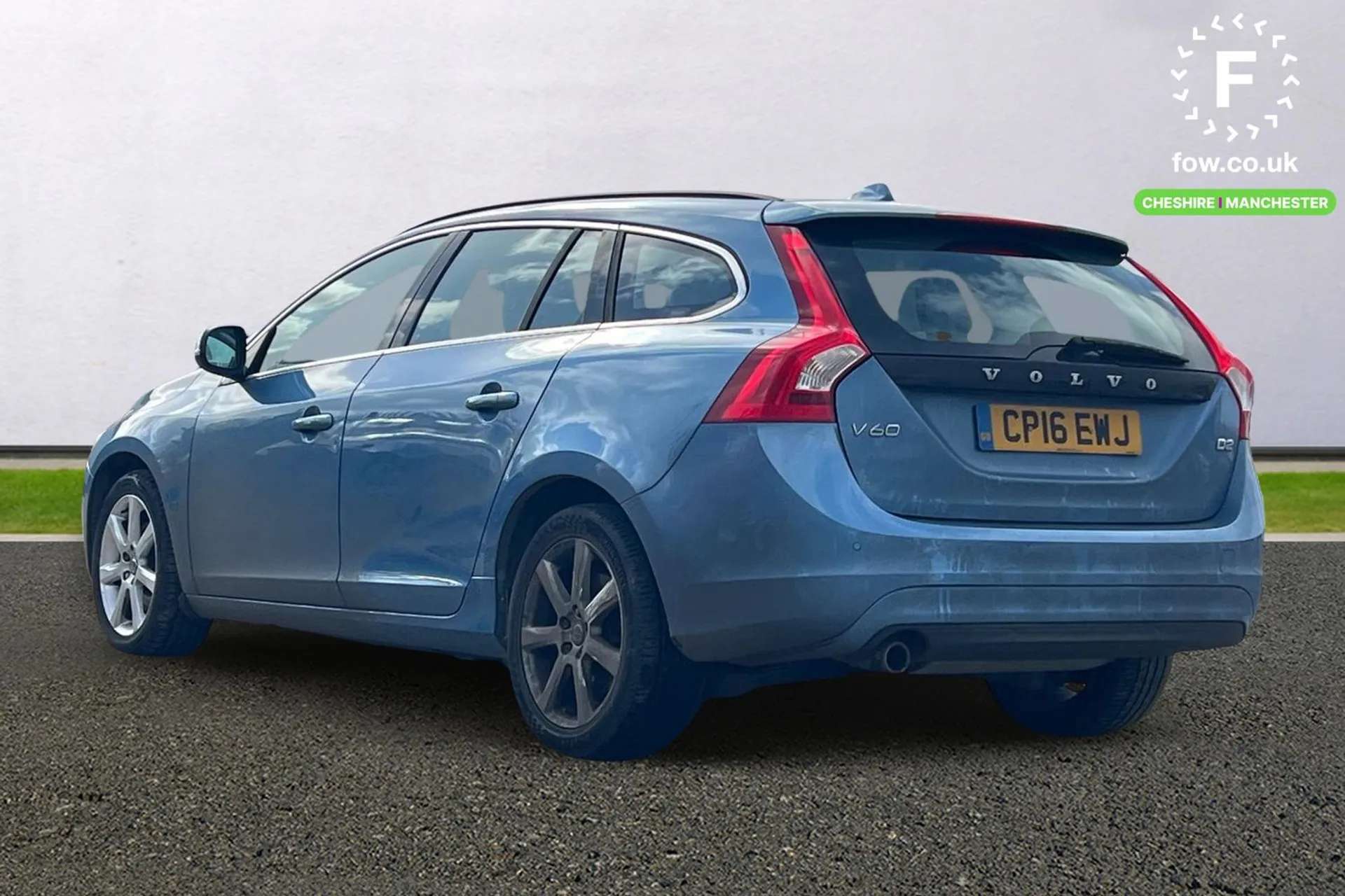 2016 VOLVO V60 2016 VOLVO V60