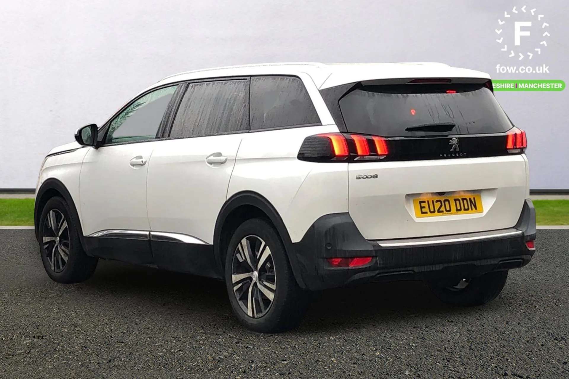 2020 PEUGEOT 5008 2020 PEUGEOT 5008