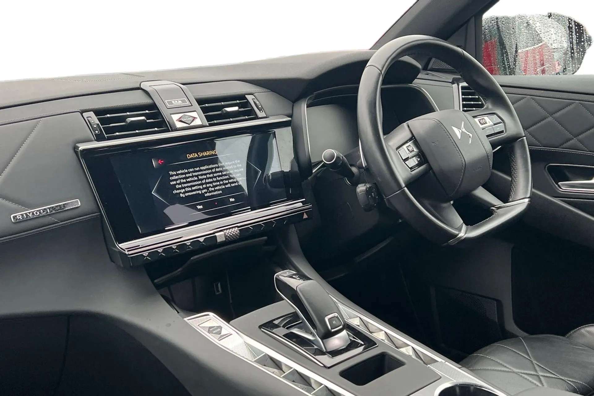 A 2021 DS DS 7 CROSSBACK 2.0 BlueHDi Prestige 5dr EAT8 [ Electric comfort pack , Advanced technology pack , Wireless charging for smartphone , Rear parking sensor , Heated fro A 2021 DS DS 7 CROSSBACK 2.0 BlueHDi Prestige 5dr EAT8 [ Electric comfort pack , Advanced technology pack , Wireless charging for smartphone , Rear parking sensor , Heated fro