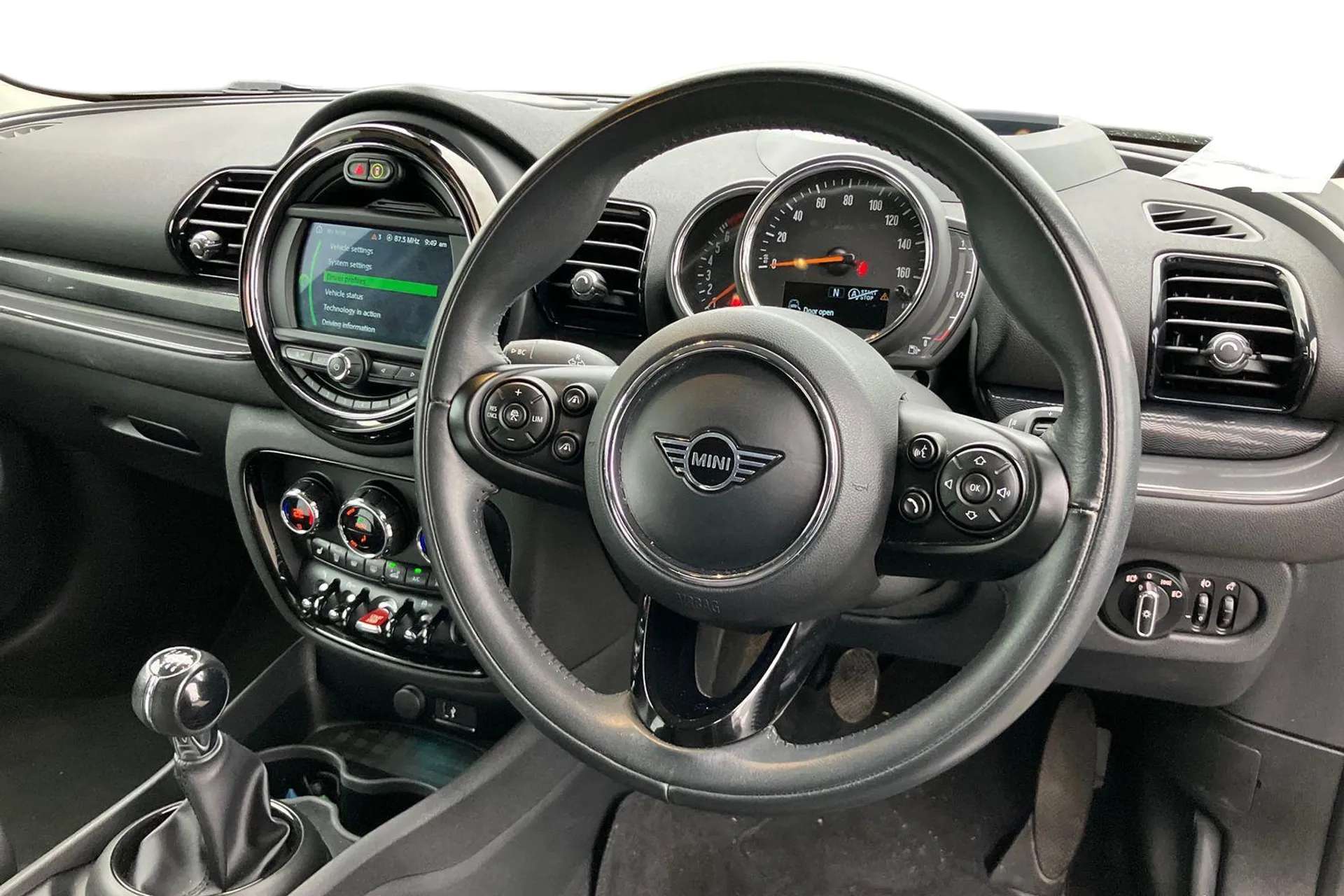 2019 MINI CLUBMAN 2019 MINI CLUBMAN