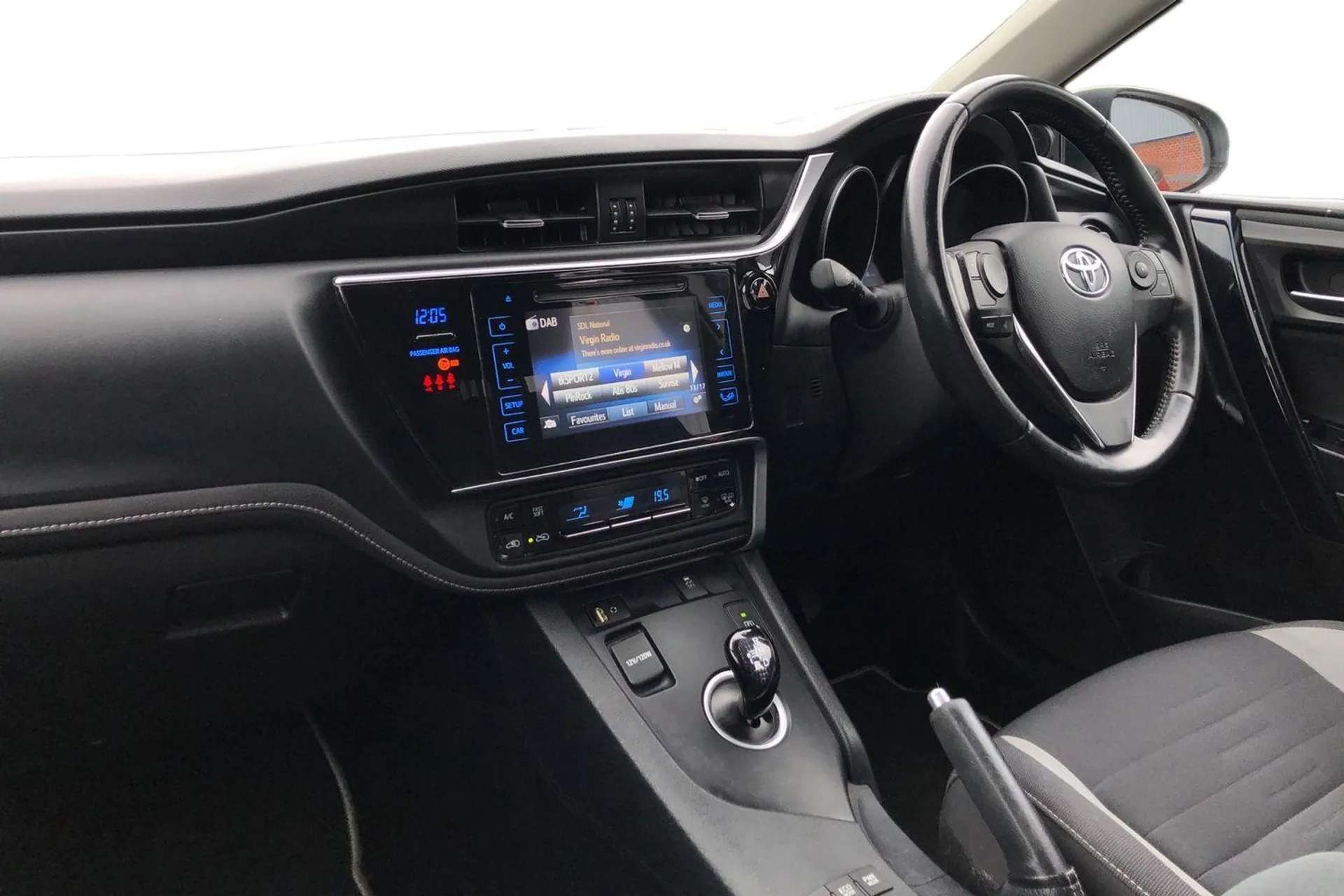 2016 TOYOTA AURIS 2016 TOYOTA AURIS