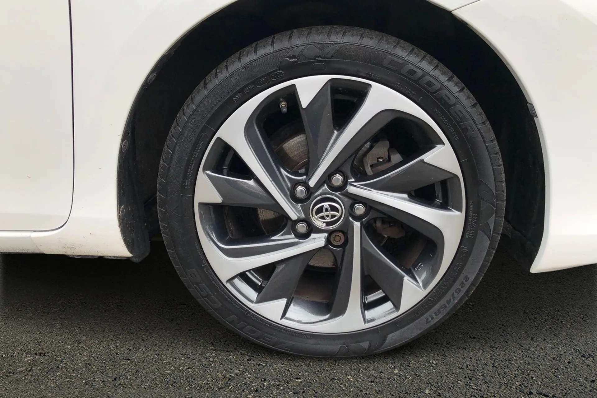 2016 TOYOTA AURIS 2016 TOYOTA AURIS