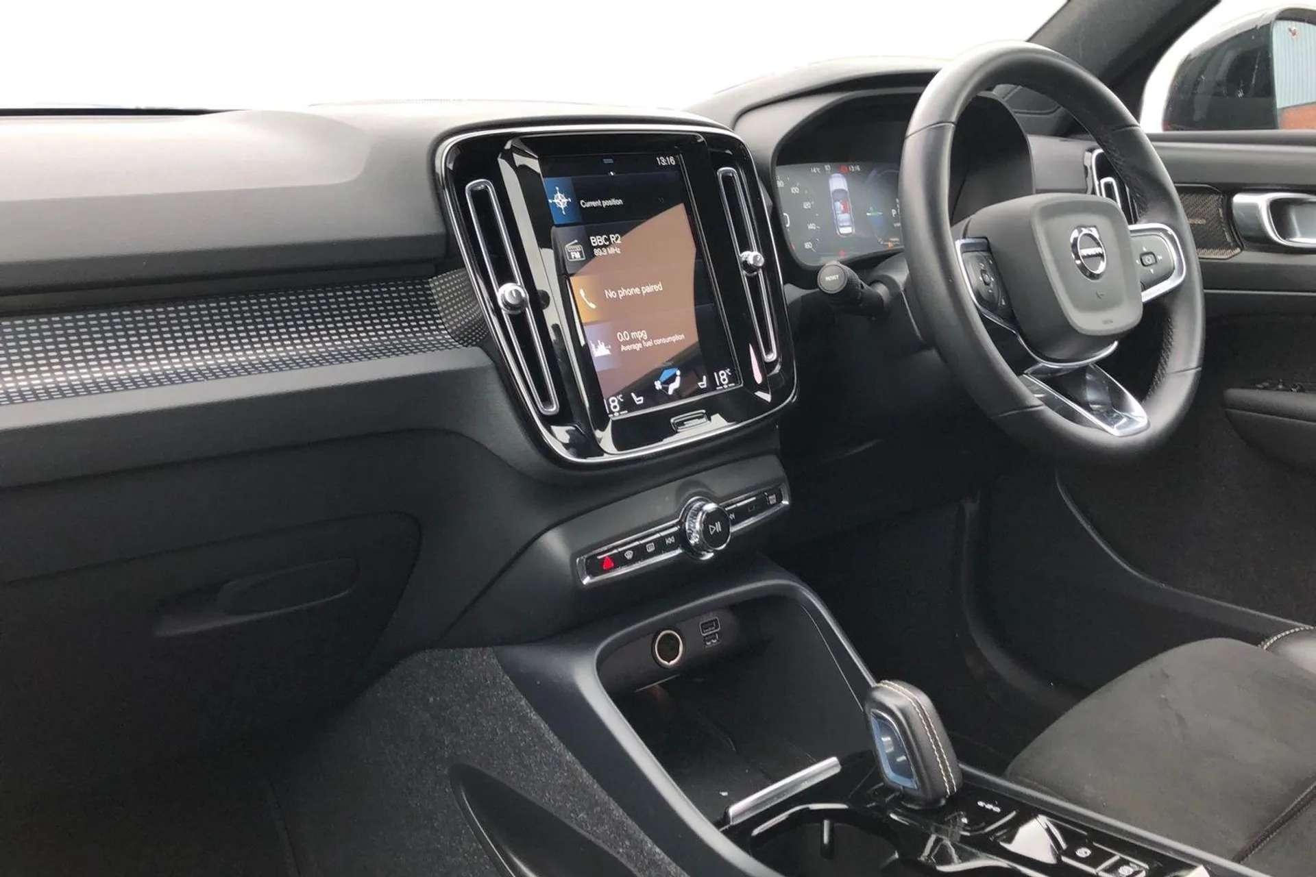 2021 VOLVO XC40 2021 VOLVO XC40