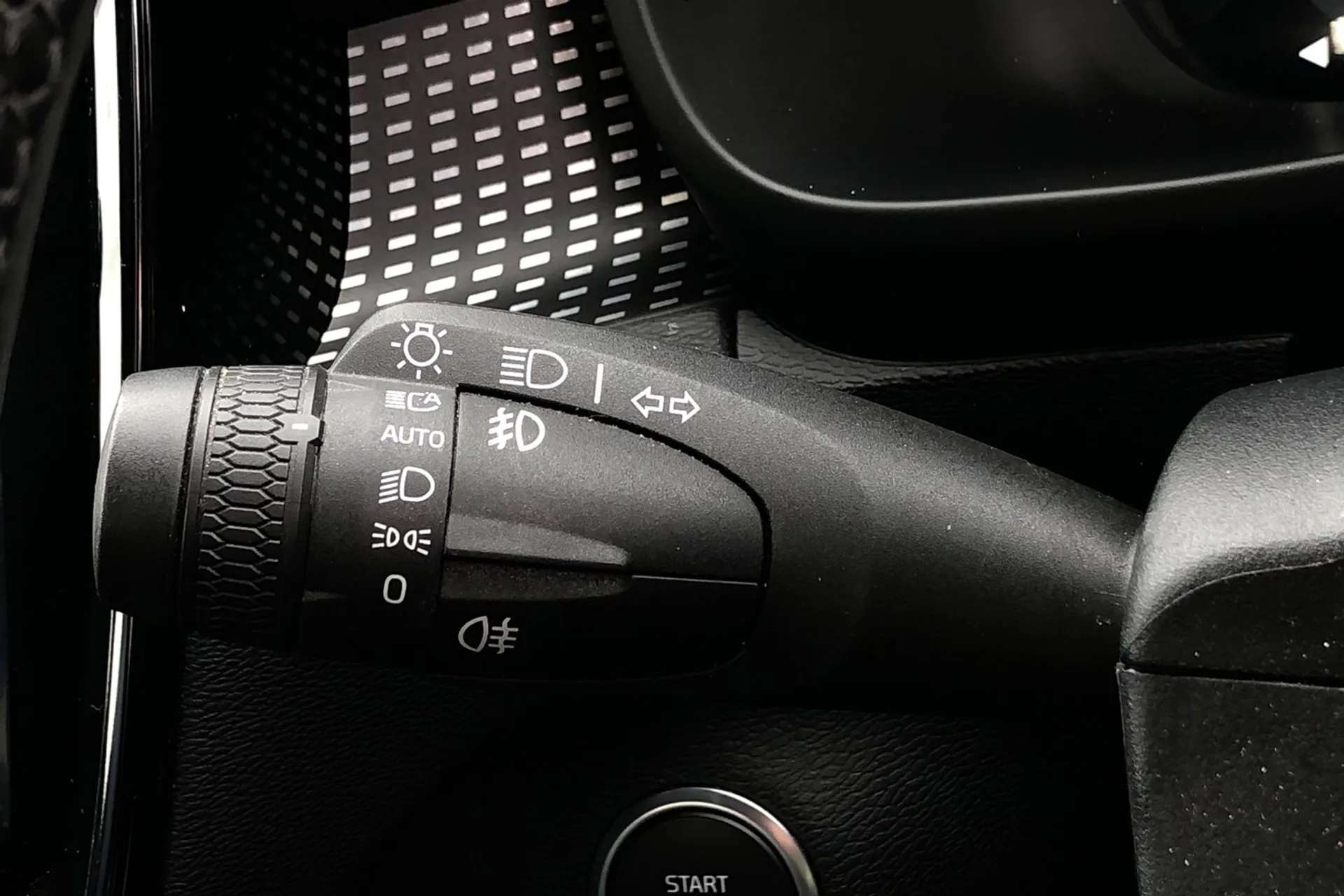 2021 VOLVO XC40 2021 VOLVO XC40