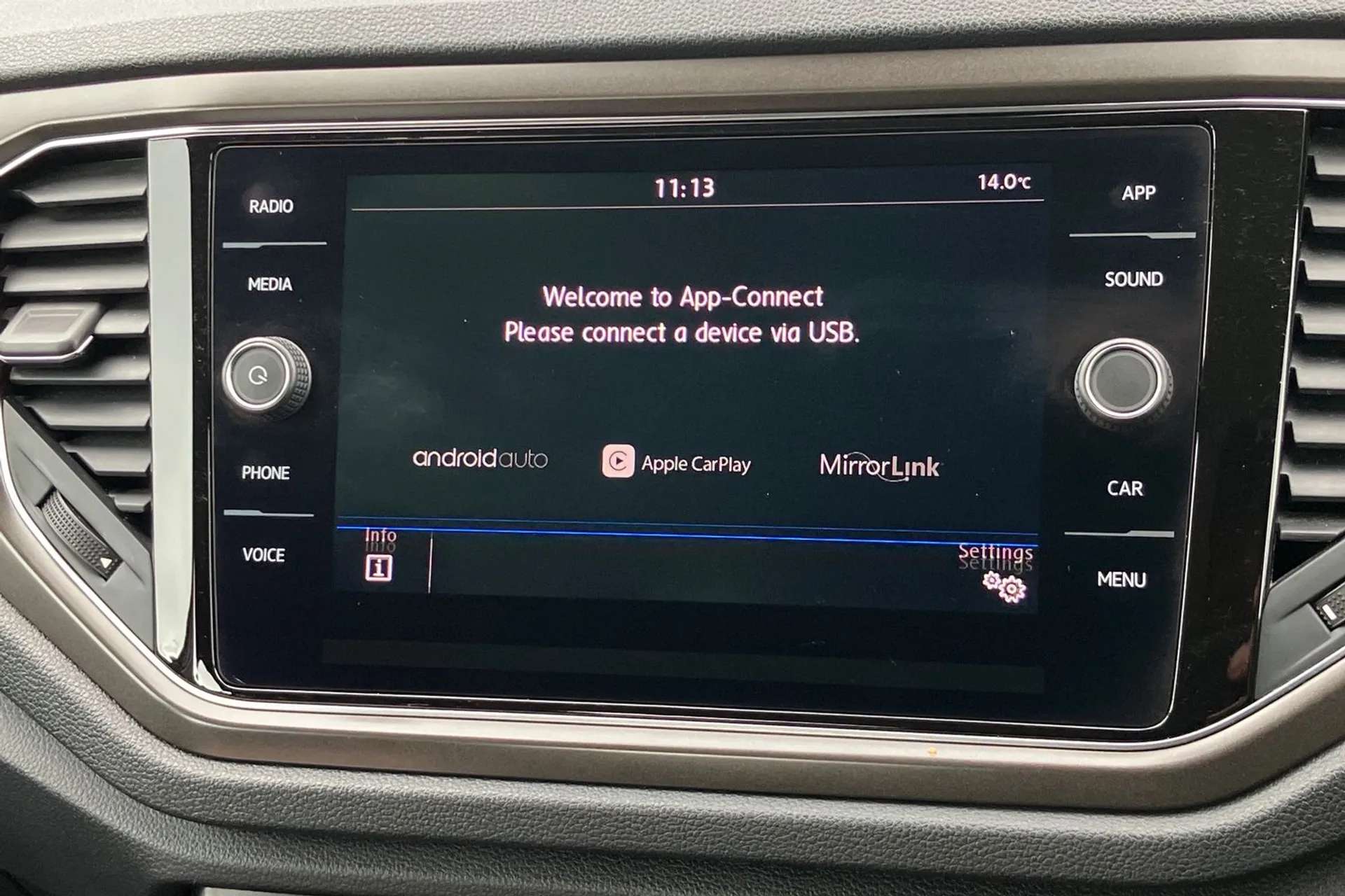 2019 VOLKSWAGEN T-ROC 2019 VOLKSWAGEN T-ROC