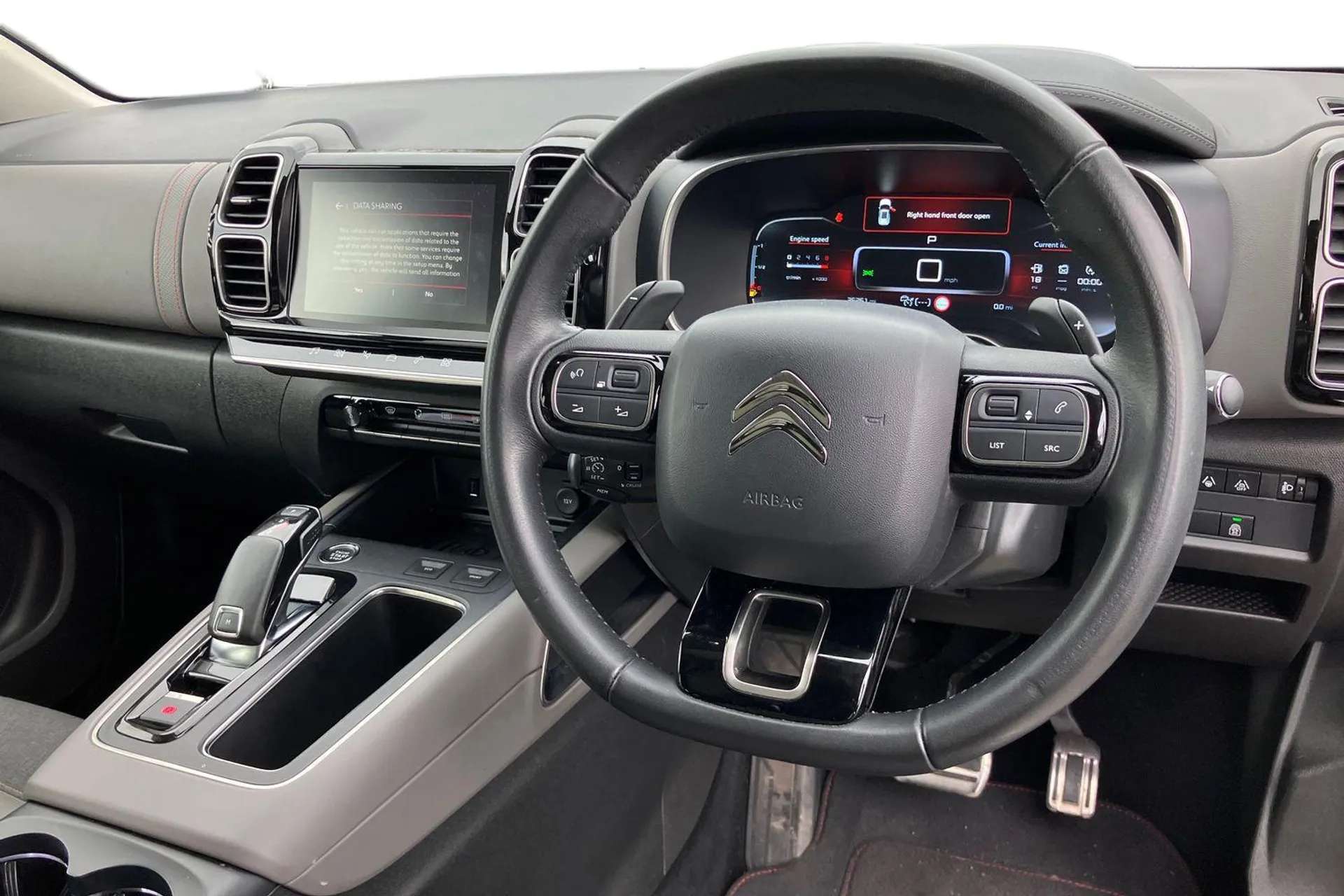 A 2019 CITROEN C5 AIRCROSS 1.6 PureTech 180 Flair Plus 5dr EAT8 [Active blind spot monitoring system, Extended traffic sign recognition and recommendation, Electric, heated and A 2019 CITROEN C5 AIRCROSS 1.6 PureTech 180 Flair Plus 5dr EAT8 [Active blind spot monitoring system, Extended traffic sign recognition and recommendation, Electric, heated and