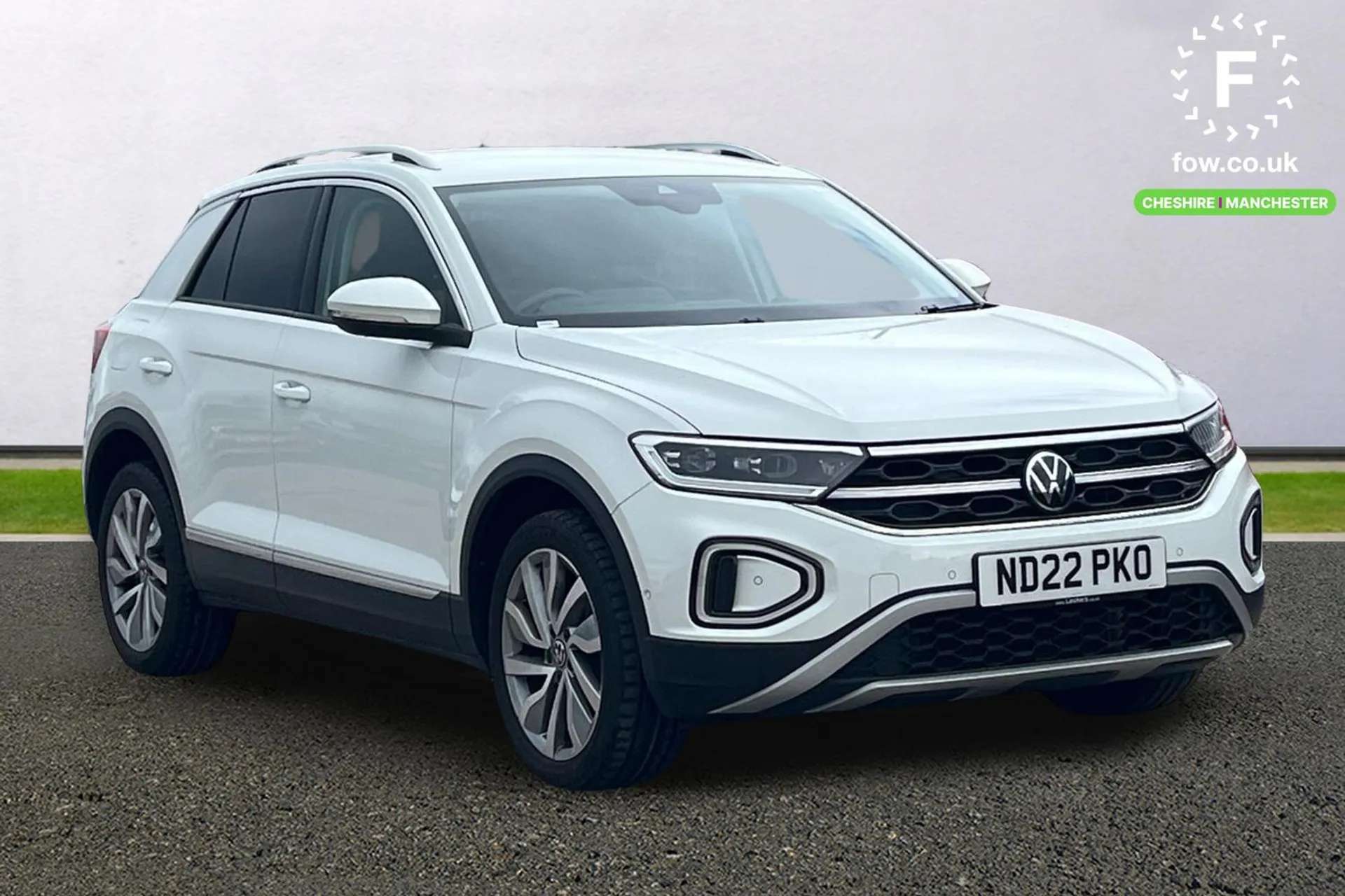 A 2022 VOLKSWAGEN T-ROC 1.0 TSI Style 5dr [ Lane keeping system Lane Assist, Automatic headlight control with LED separate daytime running lights, 10.25" Digital cockpit pro A 2022 VOLKSWAGEN T-ROC 1.0 TSI Style 5dr [ Lane keeping system Lane Assist, Automatic headlight control with LED separate daytime running lights, 10.25" Digital cockpit pro