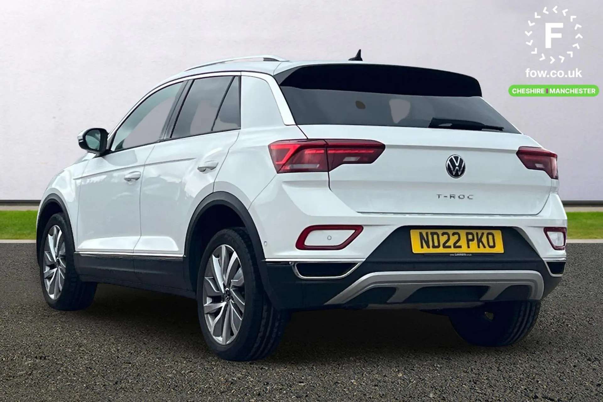 A 2022 VOLKSWAGEN T-ROC 1.0 TSI Style 5dr [ Lane keeping system Lane Assist, Automatic headlight control with LED separate daytime running lights, 10.25" Digital cockpit pro A 2022 VOLKSWAGEN T-ROC 1.0 TSI Style 5dr [ Lane keeping system Lane Assist, Automatic headlight control with LED separate daytime running lights, 10.25" Digital cockpit pro