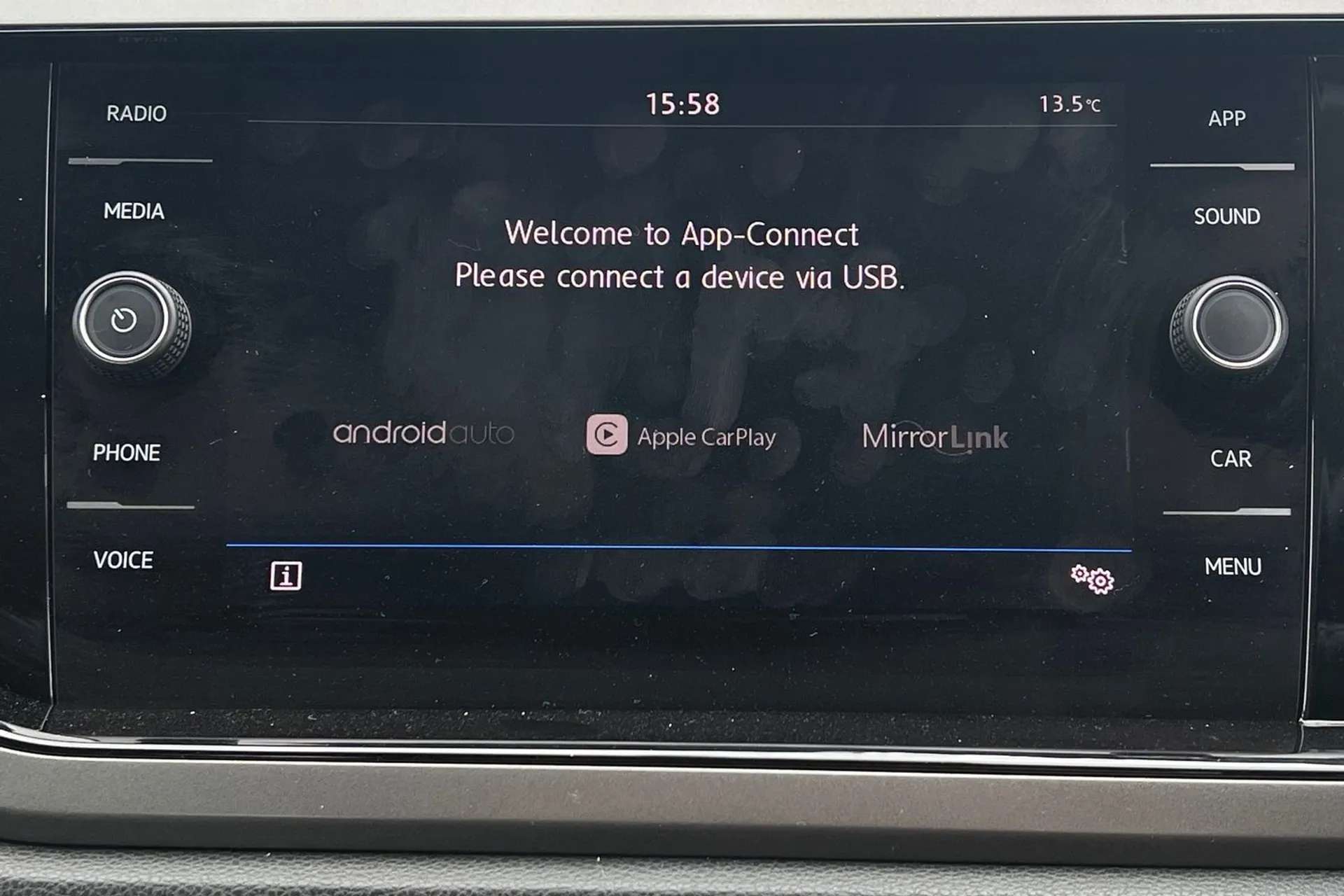 2019 VOLKSWAGEN POLO 2019 VOLKSWAGEN POLO