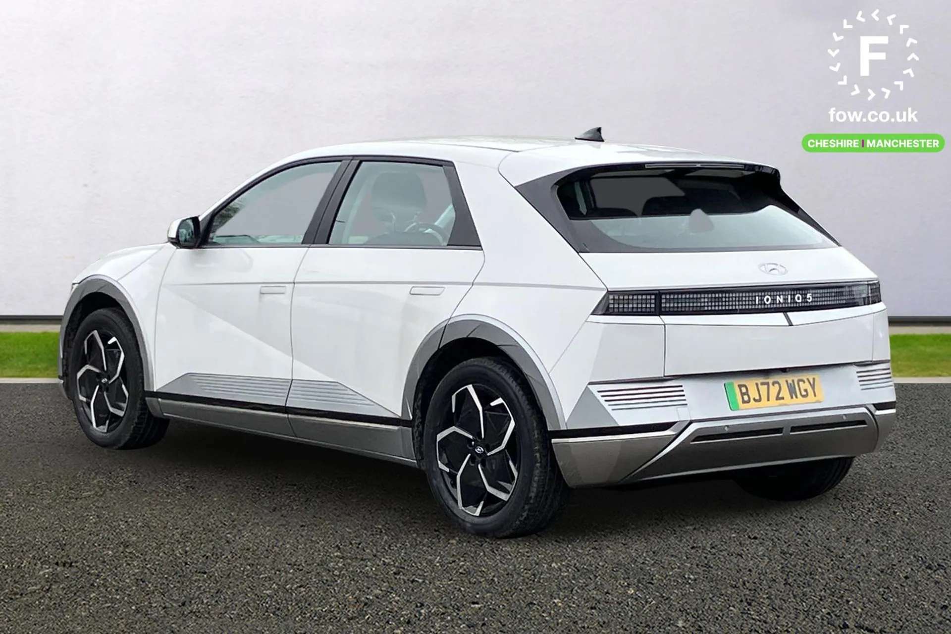 A 2022 HYUNDAI IONIQ 5 160kW Premium 73 kWh 5dr Auto [ Parking - rear view monitor with parking guidance dynamic , Parking distance warning - forward and reverse , Wireless A 2022 HYUNDAI IONIQ 5 160kW Premium 73 kWh 5dr Auto [ Parking - rear view monitor with parking guidance dynamic , Parking distance warning - forward and reverse , Wireless