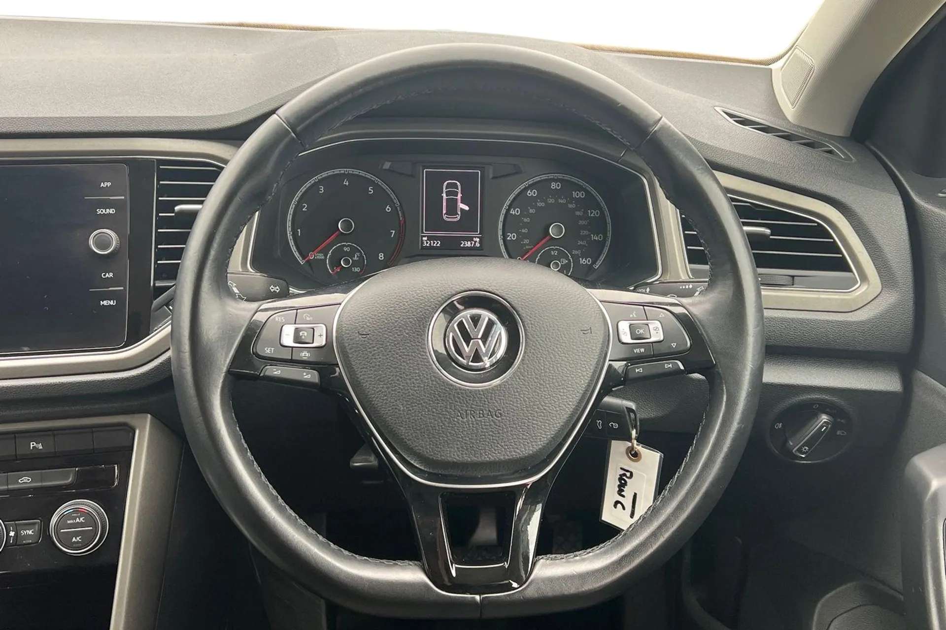 2020 VOLKSWAGEN T-ROC 2020 VOLKSWAGEN T-ROC