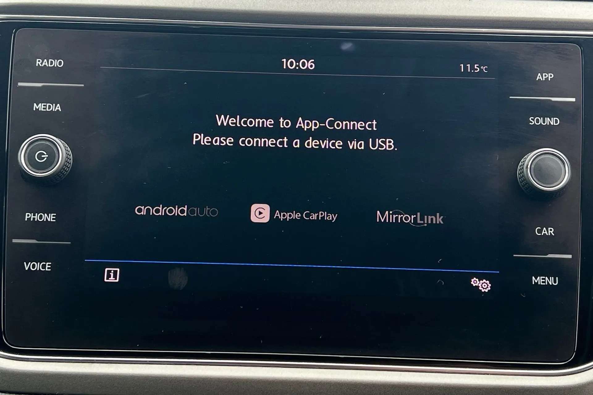 2020 VOLKSWAGEN T-ROC 2020 VOLKSWAGEN T-ROC