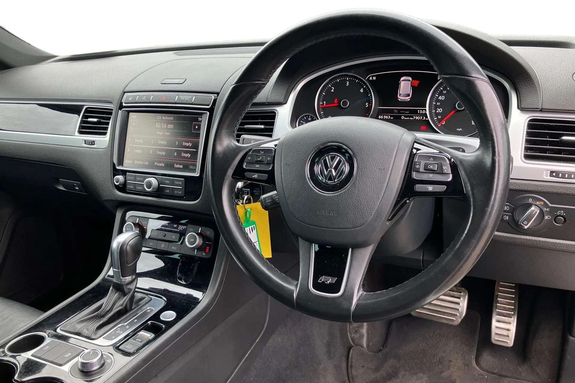 2017 VOLKSWAGEN TOUAREG 2017 VOLKSWAGEN TOUAREG