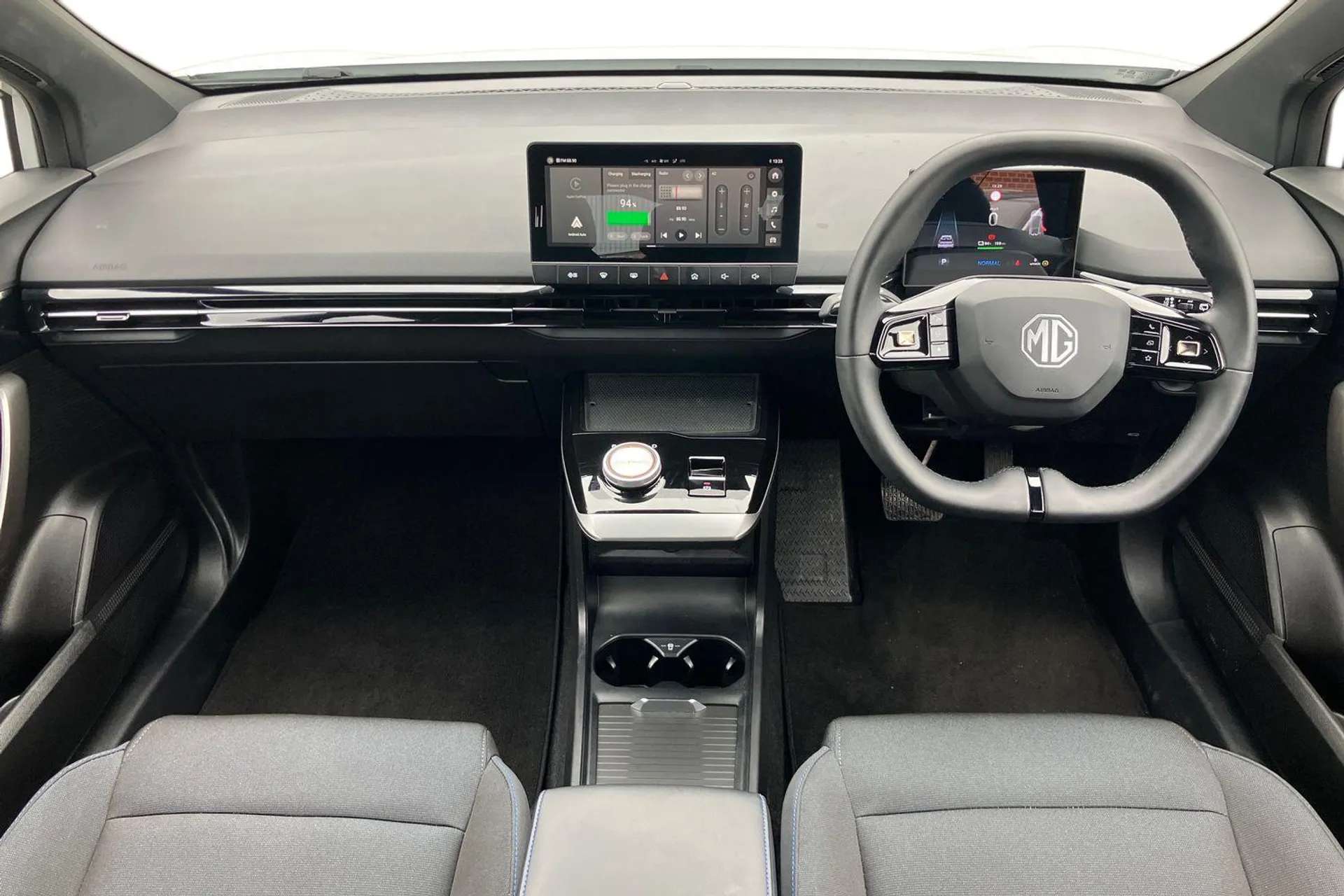 2023 MG MOTOR UK MG4 2023 MG MOTOR UK MG4