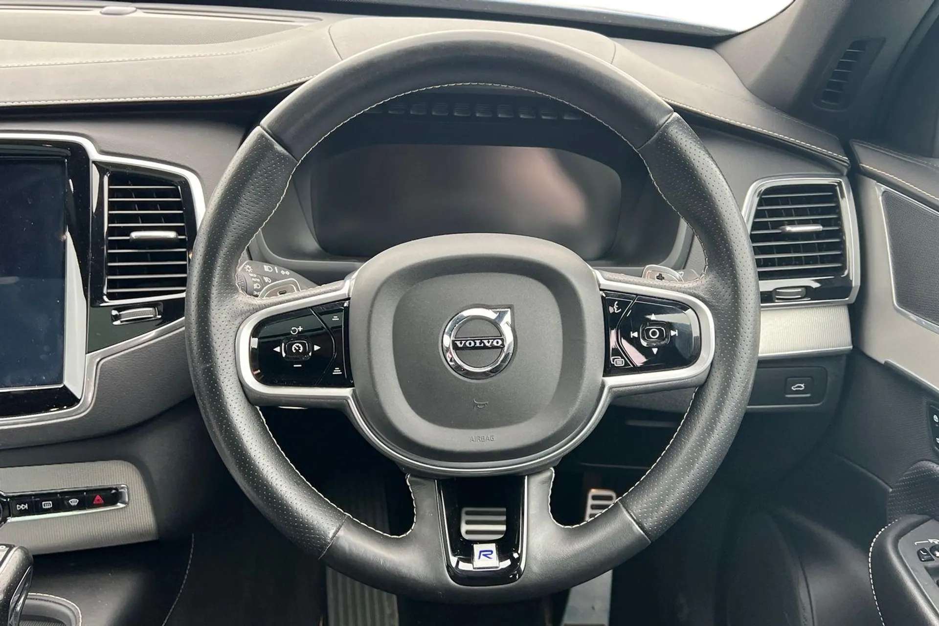 2019 VOLVO XC90 2019 VOLVO XC90