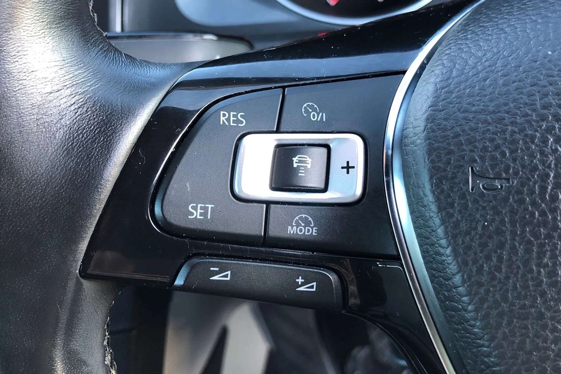 2017 VOLKSWAGEN GOLF 2017 VOLKSWAGEN GOLF