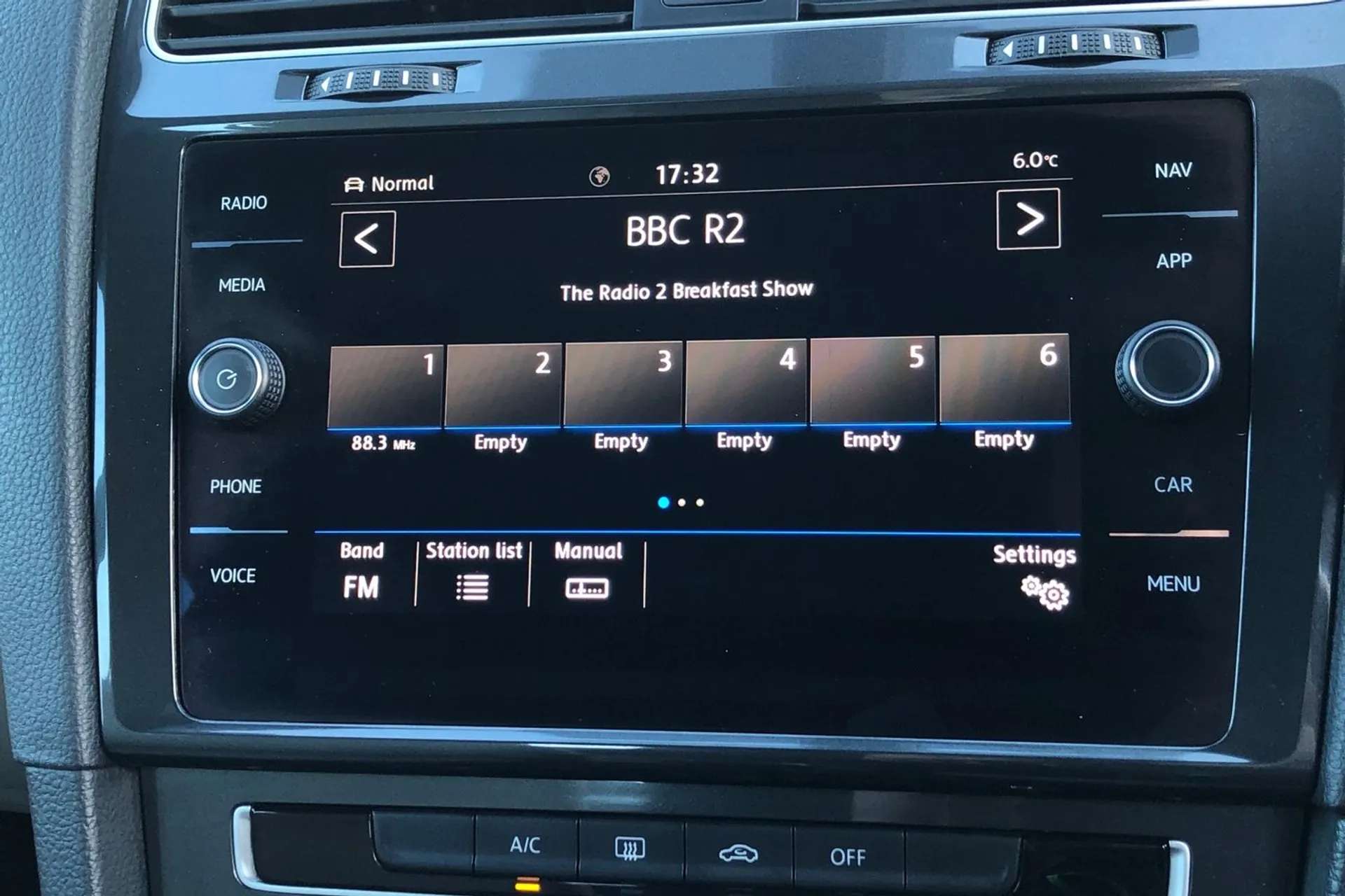 2017 VOLKSWAGEN GOLF 2017 VOLKSWAGEN GOLF