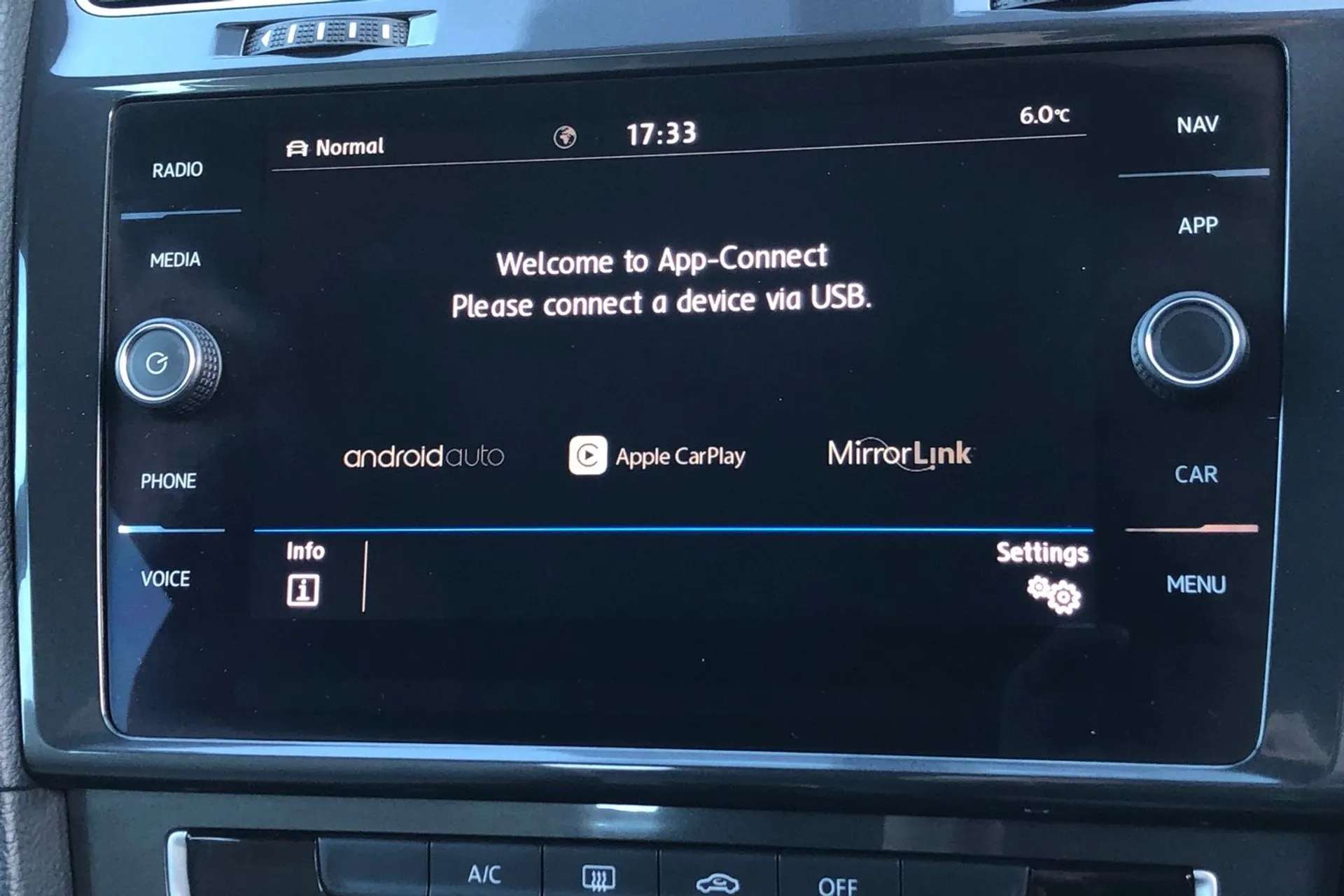 2017 VOLKSWAGEN GOLF 2017 VOLKSWAGEN GOLF