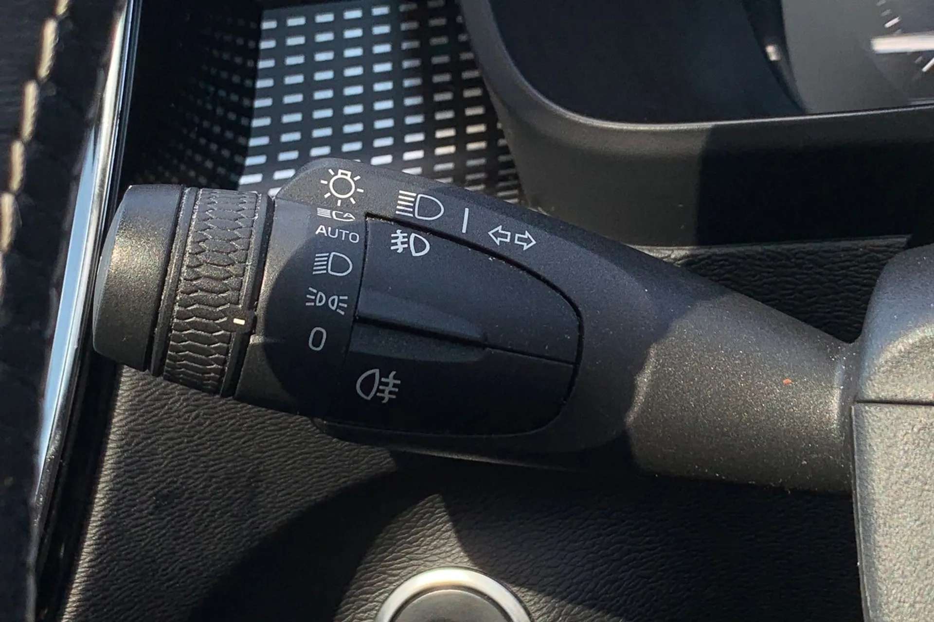 2021 VOLVO XC40 2021 VOLVO XC40