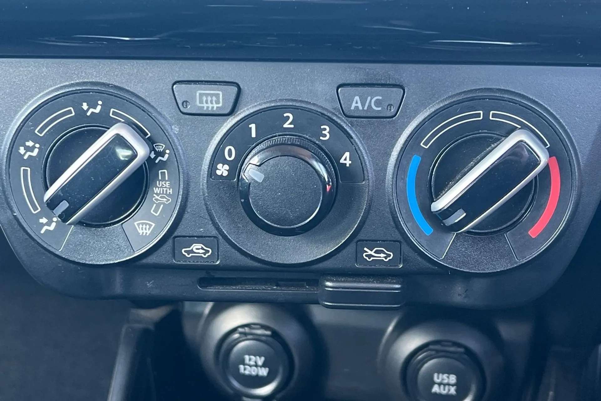 2019 SUZUKI SWIFT 2019 SUZUKI SWIFT