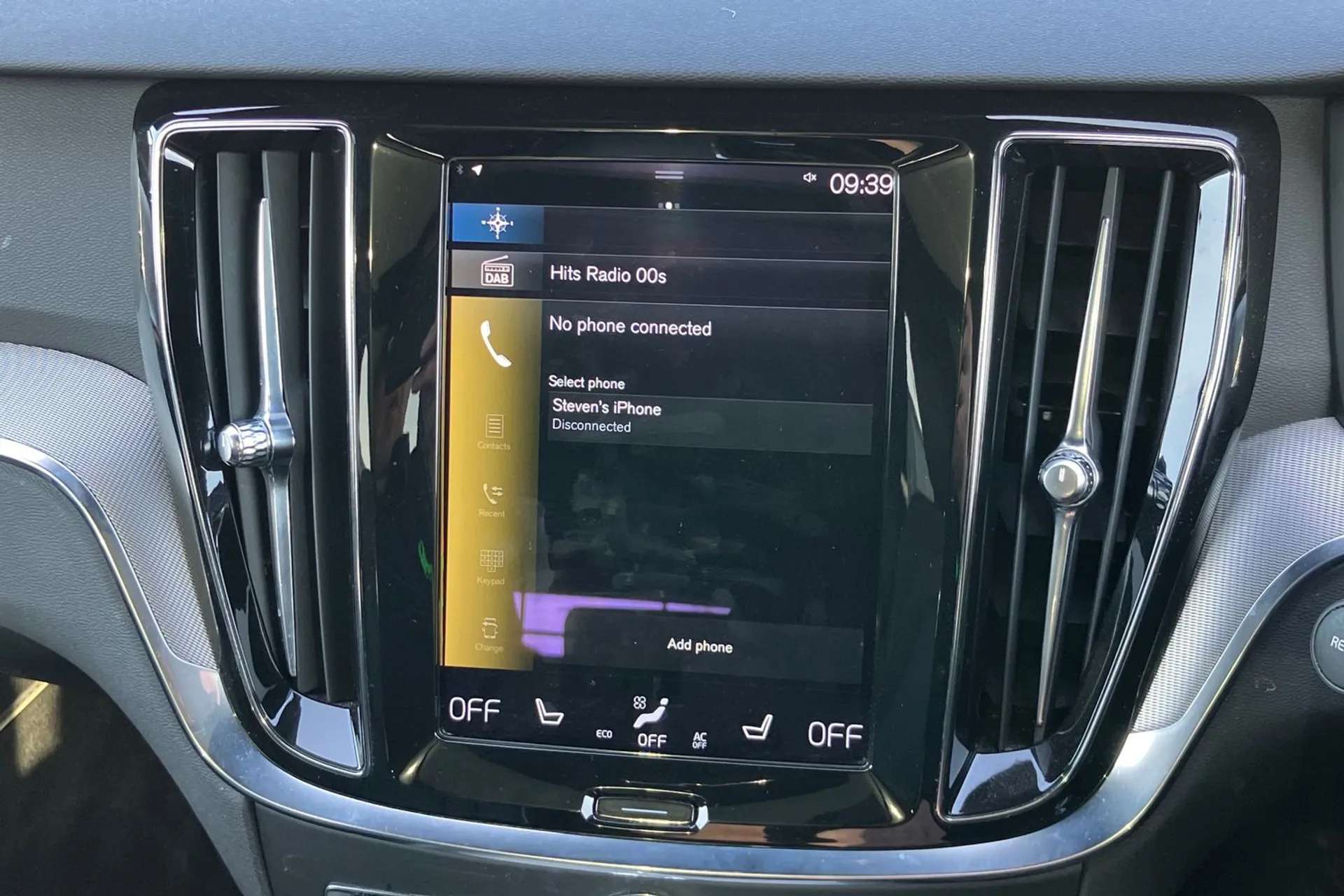 2021 VOLVO V60 2021 VOLVO V60