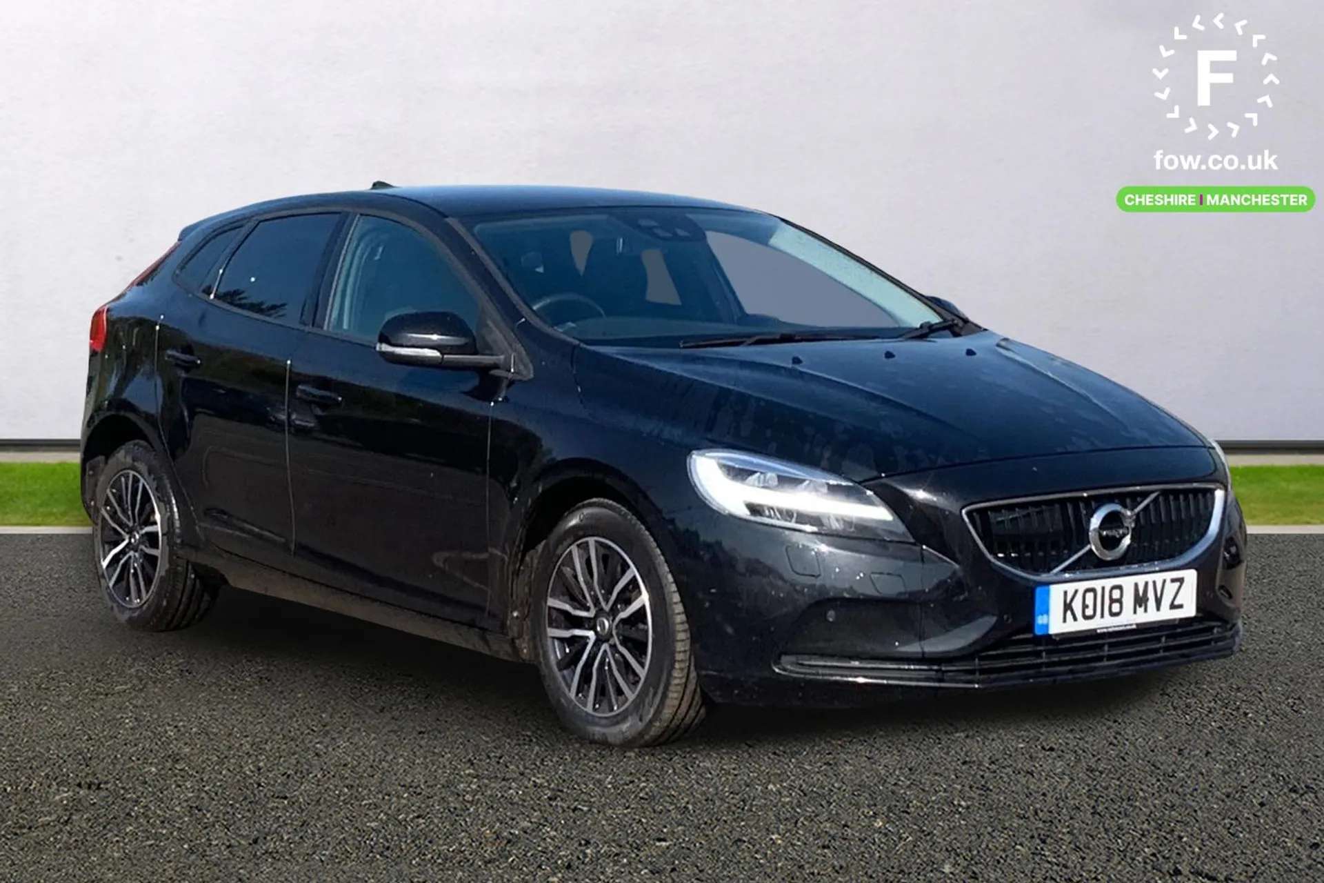 2018 VOLVO V40 2018 VOLVO V40