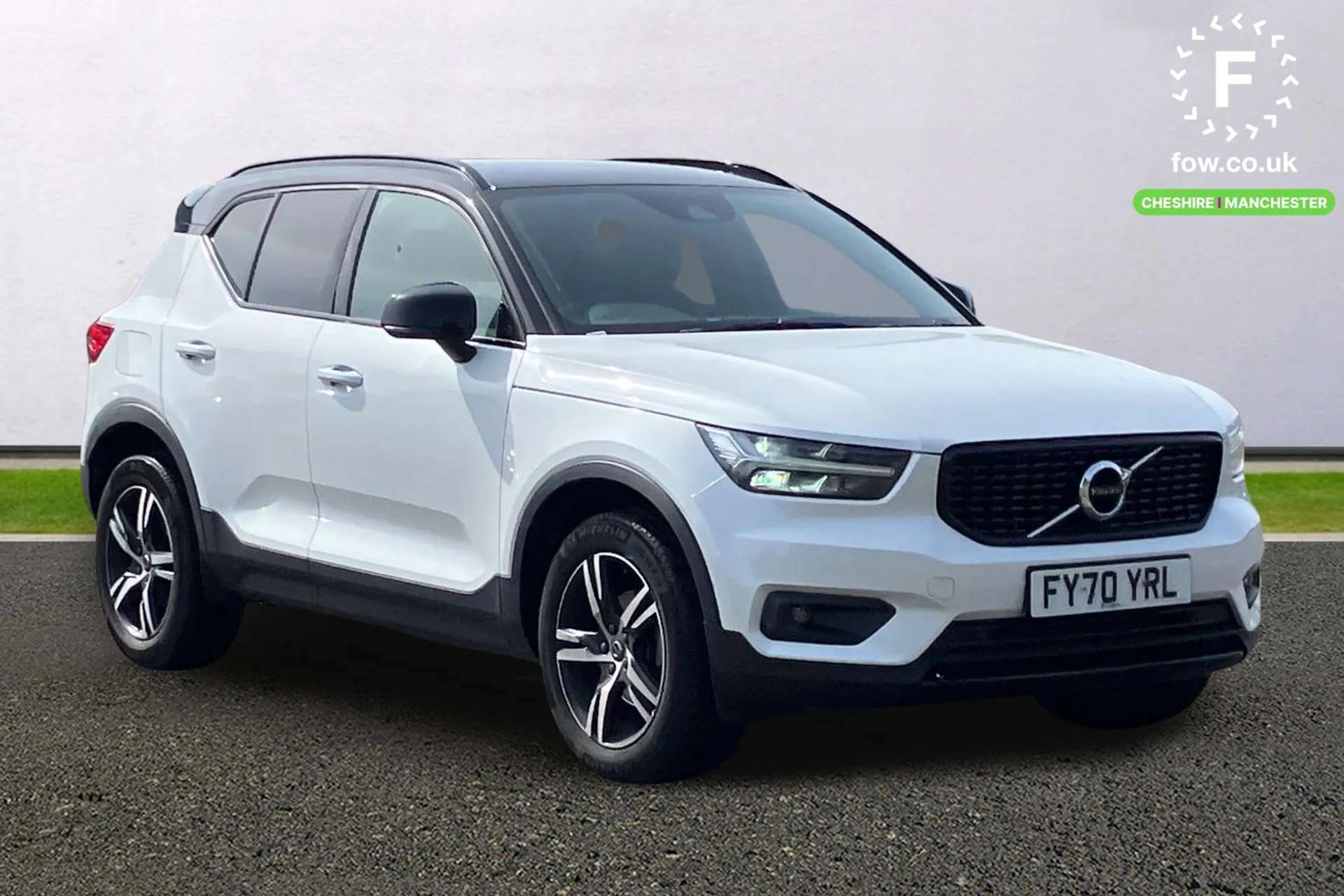 2020 VOLVO XC40 2020 VOLVO XC40
