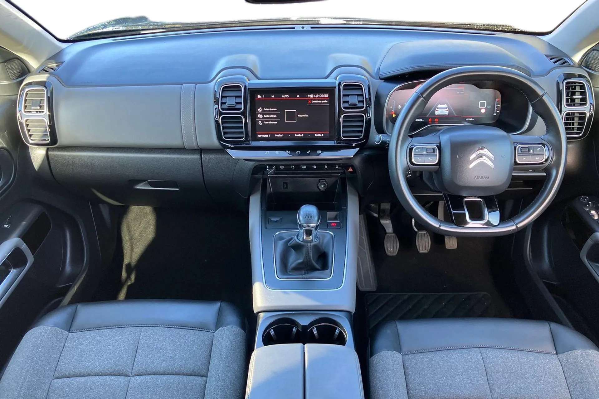 A 2022 CITROEN C5 AIRCROSS 1.5 BlueHDi 130 Shine 5dr [ Front parking sensors , Rear parking sensors , Top rear vision reversing camera , 18" Swirl two tone diamond cut alloy whe A 2022 CITROEN C5 AIRCROSS 1.5 BlueHDi 130 Shine 5dr [ Front parking sensors , Rear parking sensors , Top rear vision reversing camera , 18" Swirl two tone diamond cut alloy whe