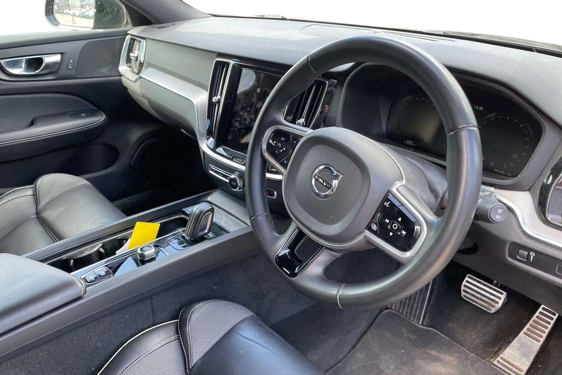 2022 VOLVO V60 2022 VOLVO V60