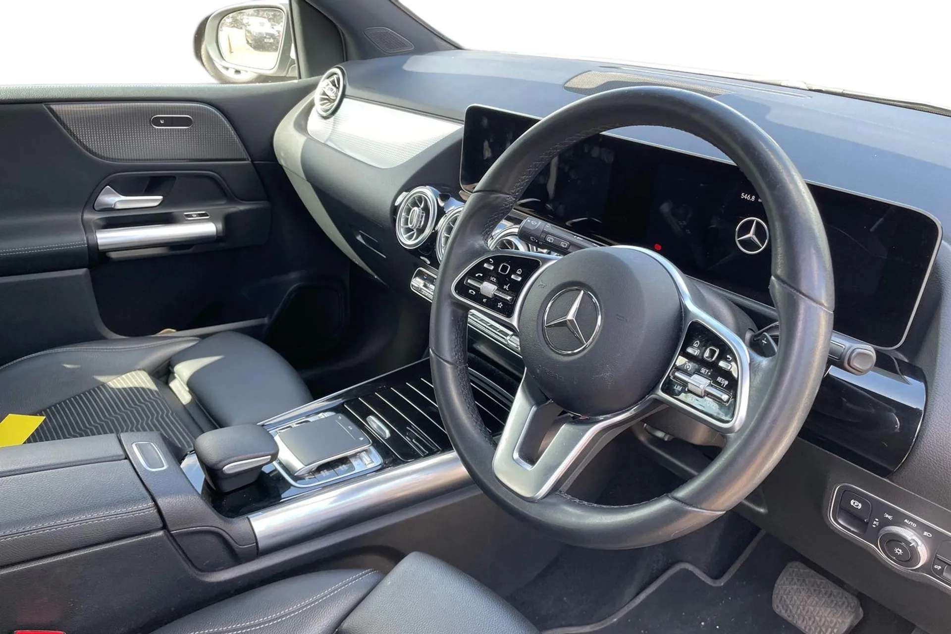 A 2020 MERCEDES-BENZ B CLASS B200d Sport Premium 5dr Auto [ 180 degree reversing camera with parking guidelines, Interior lighting - 64 colour Ambient lighting, 10.25" Digital ins A 2020 MERCEDES-BENZ B CLASS B200d Sport Premium 5dr Auto [ 180 degree reversing camera with parking guidelines, Interior lighting - 64 colour Ambient lighting, 10.25" Digital ins