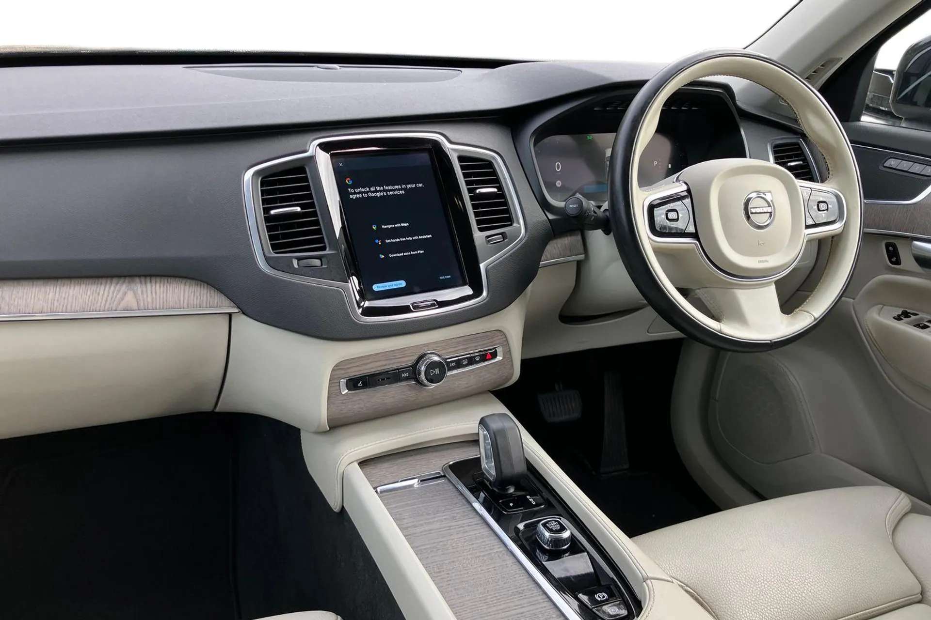 2022 VOLVO XC90 2022 VOLVO XC90